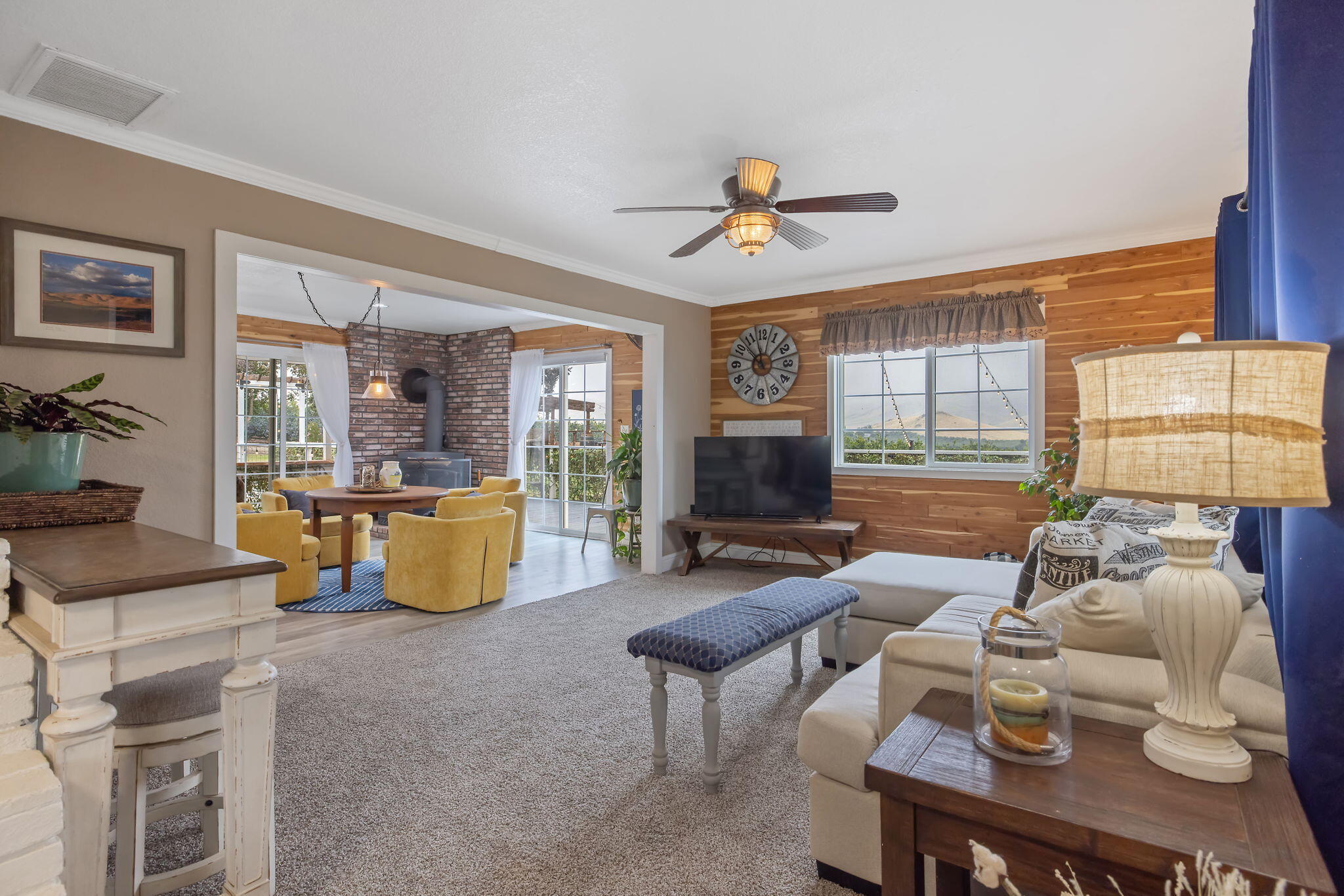 23166 Rd 238, Lindsay, CA 93247