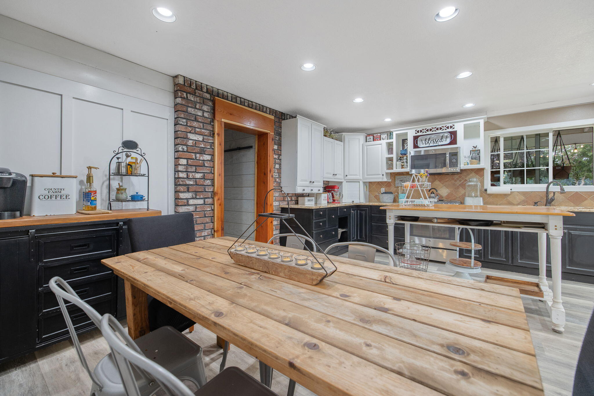 23166 Rd 238, Lindsay, CA 93247