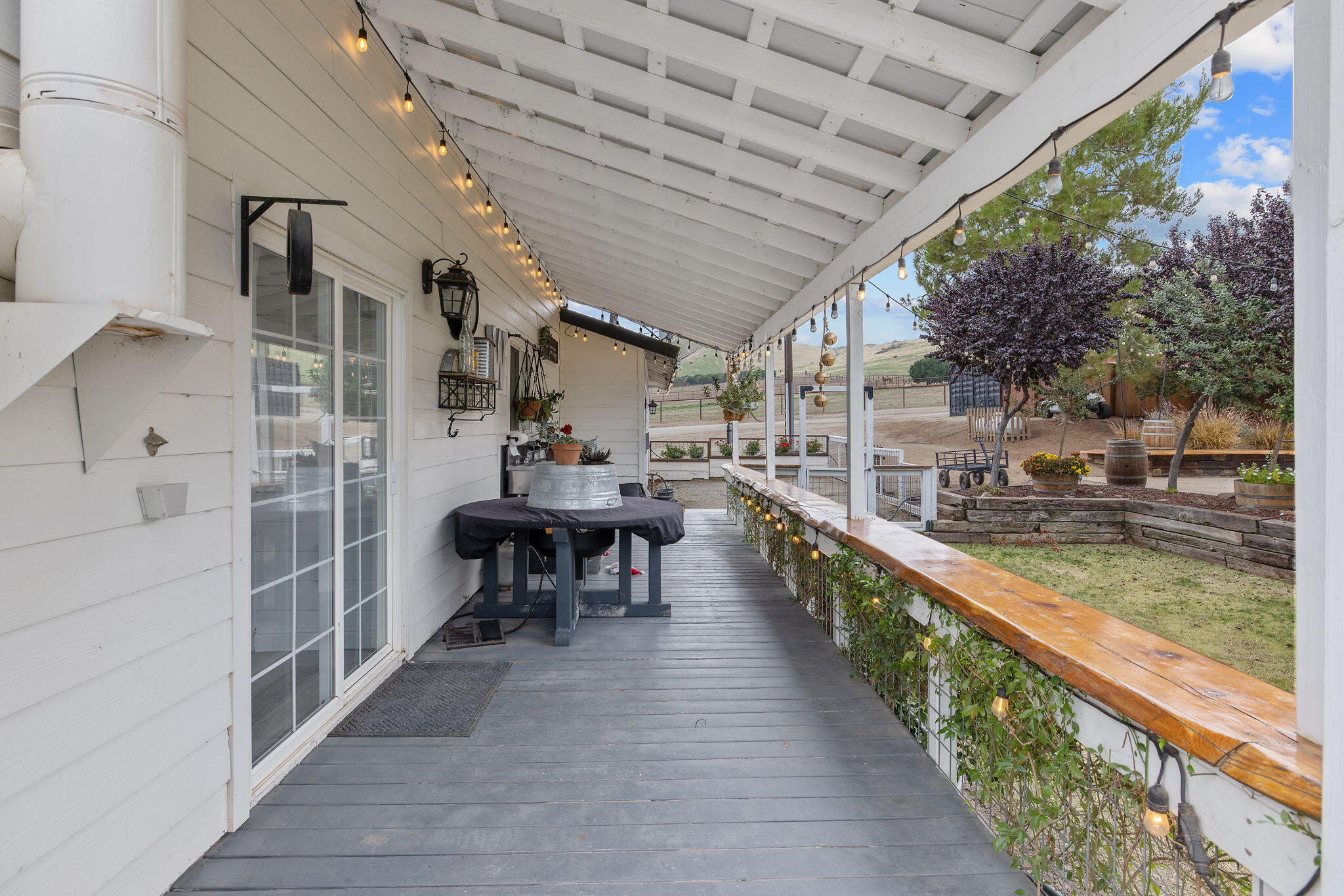 23166 Rd 238, Lindsay, CA 93247