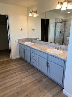 1645 Vallejo Ave, Dinuba, CA 93618