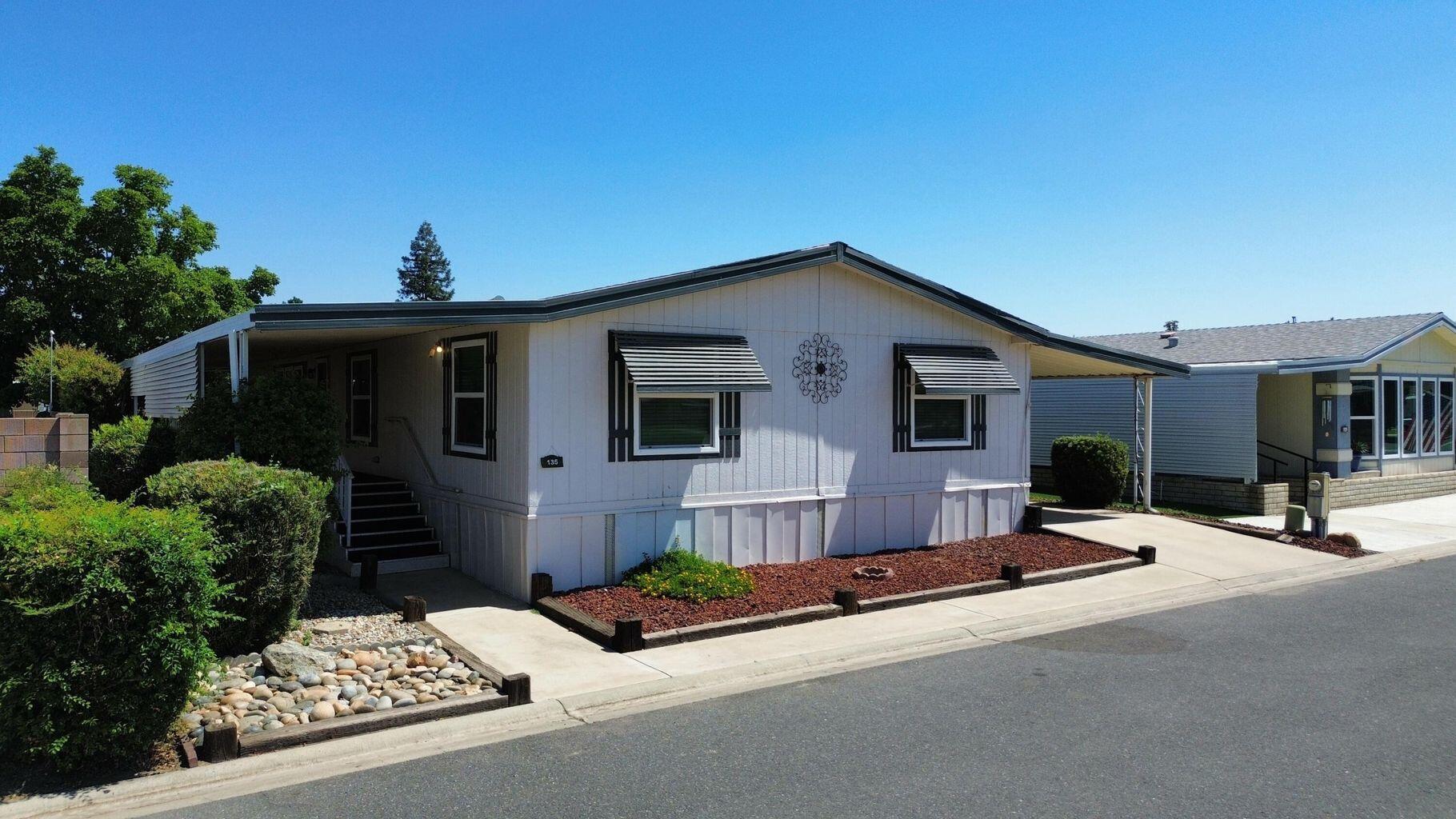 2300 W Morton Ave #Sp. 135, Porterville, CA 93257