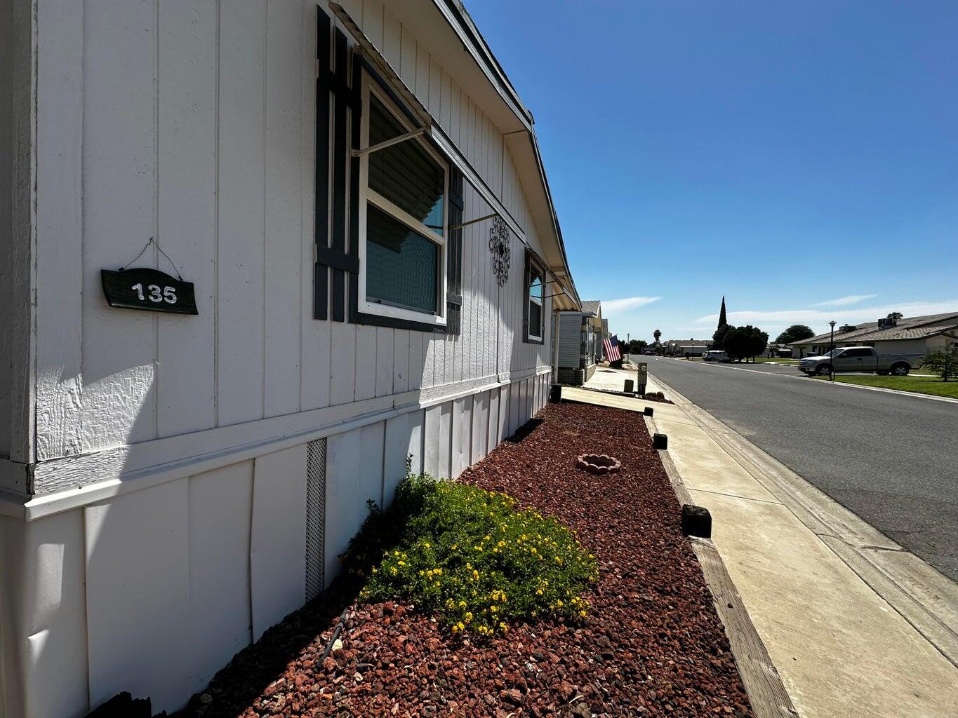 2300 W Morton Ave #Sp. 135, Porterville, CA 93257