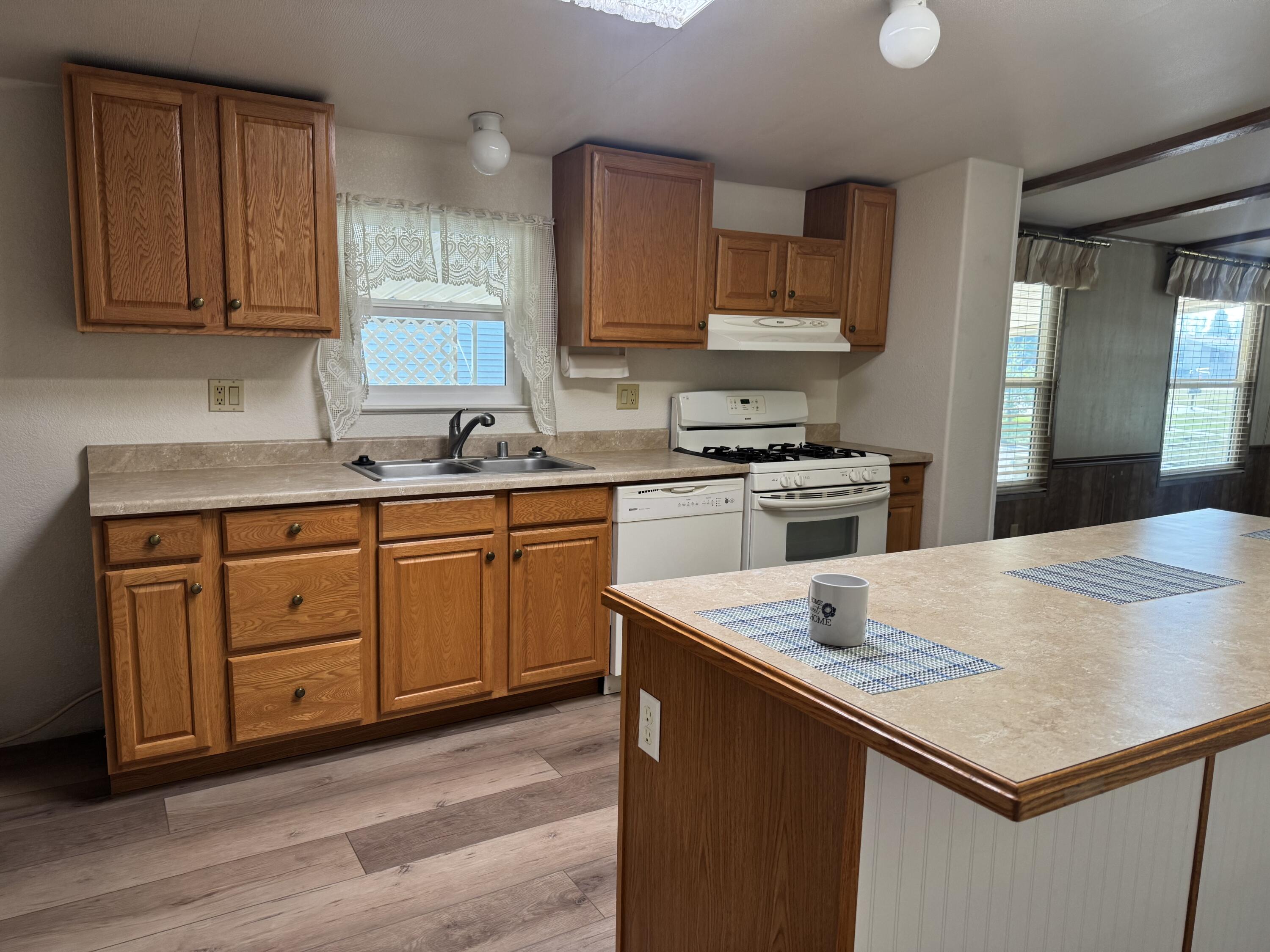 2300 W Morton Ave #Sp. 135, Porterville, CA 93257