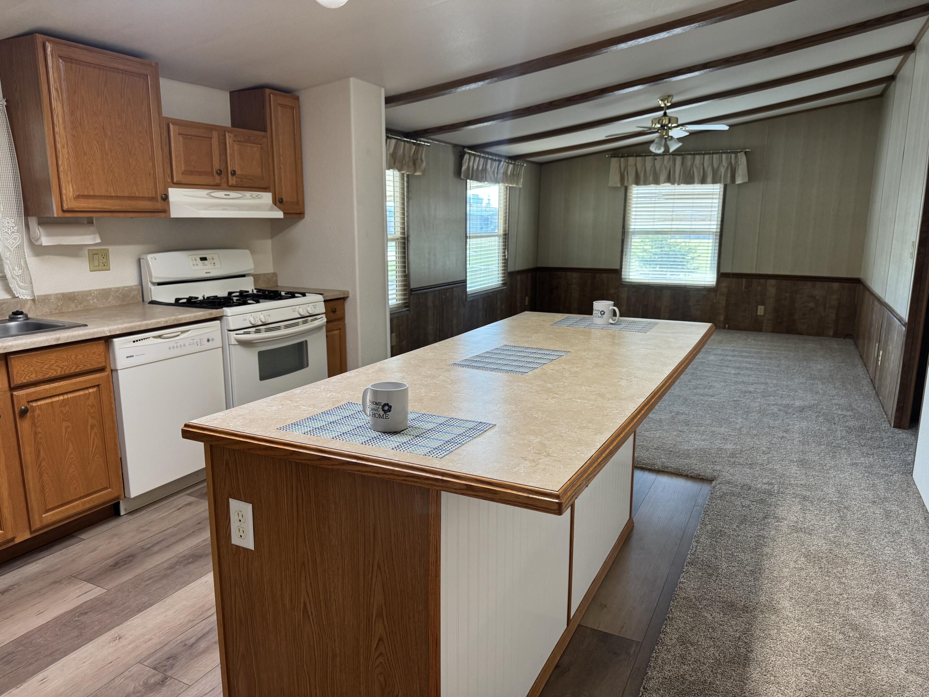 2300 W Morton Ave #Sp. 135, Porterville, CA 93257