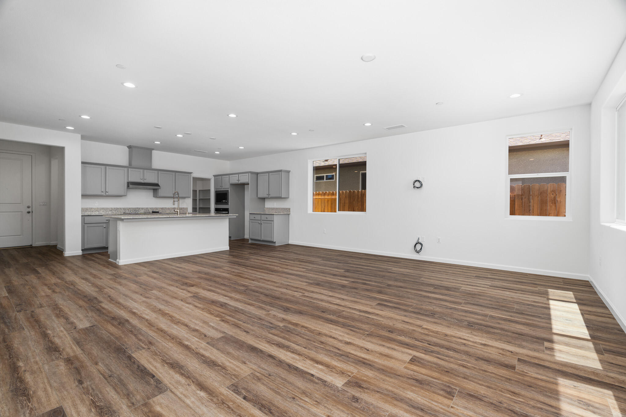 3131 Ryan Ave, Tulare, CA 93274