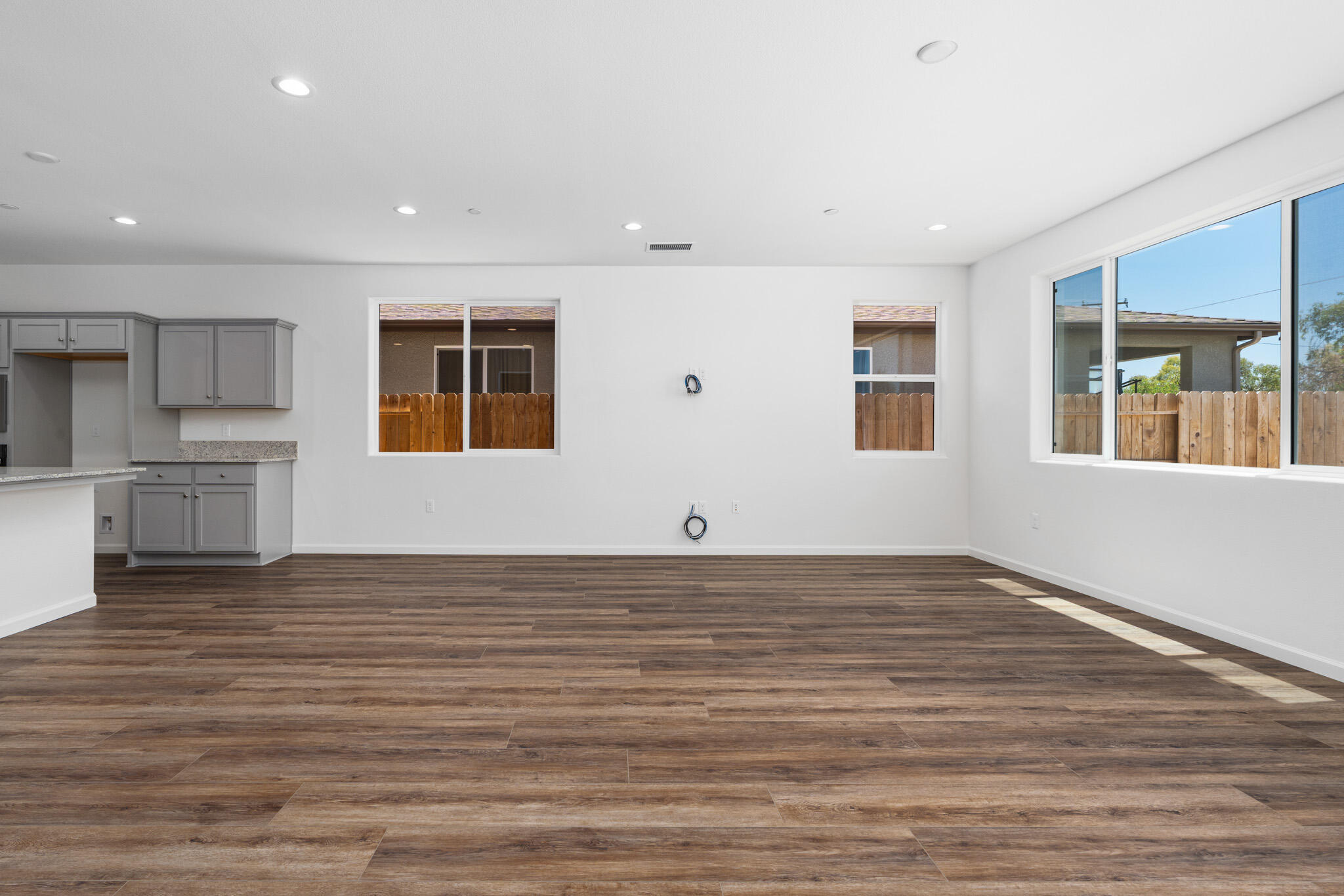 3131 Ryan Ave, Tulare, CA 93274