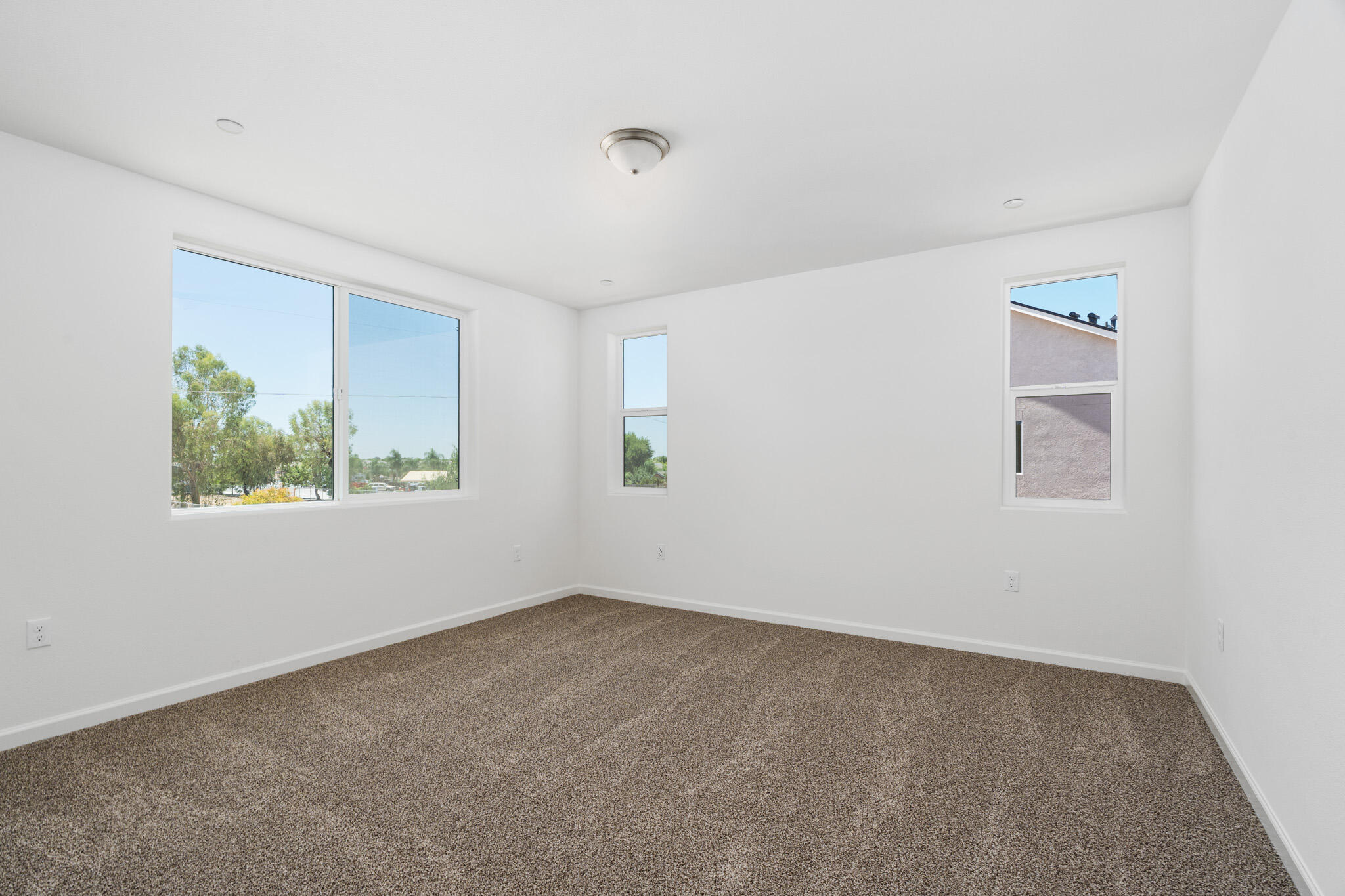 3131 Ryan Ave, Tulare, CA 93274