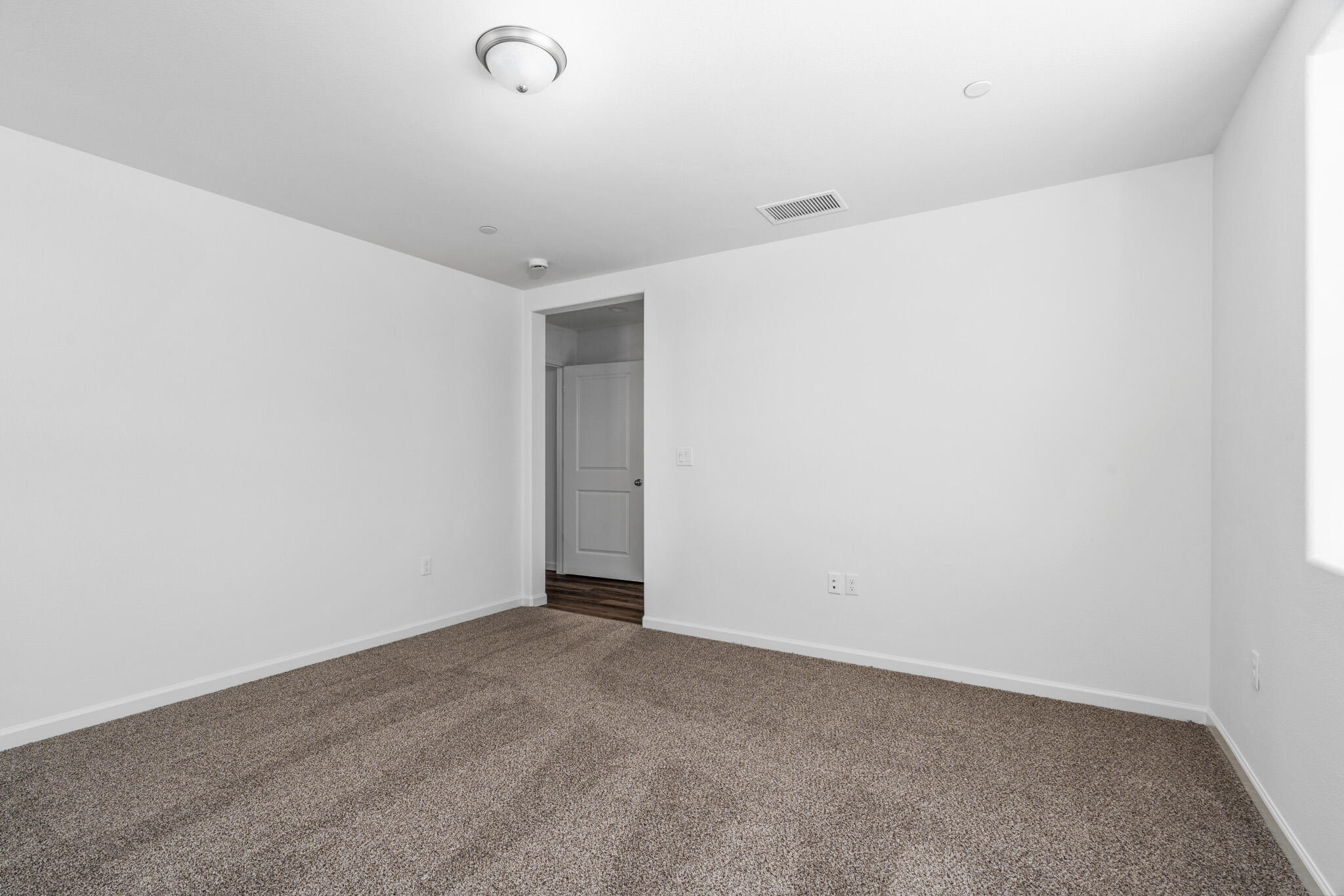 3131 Ryan Ave, Tulare, CA 93274