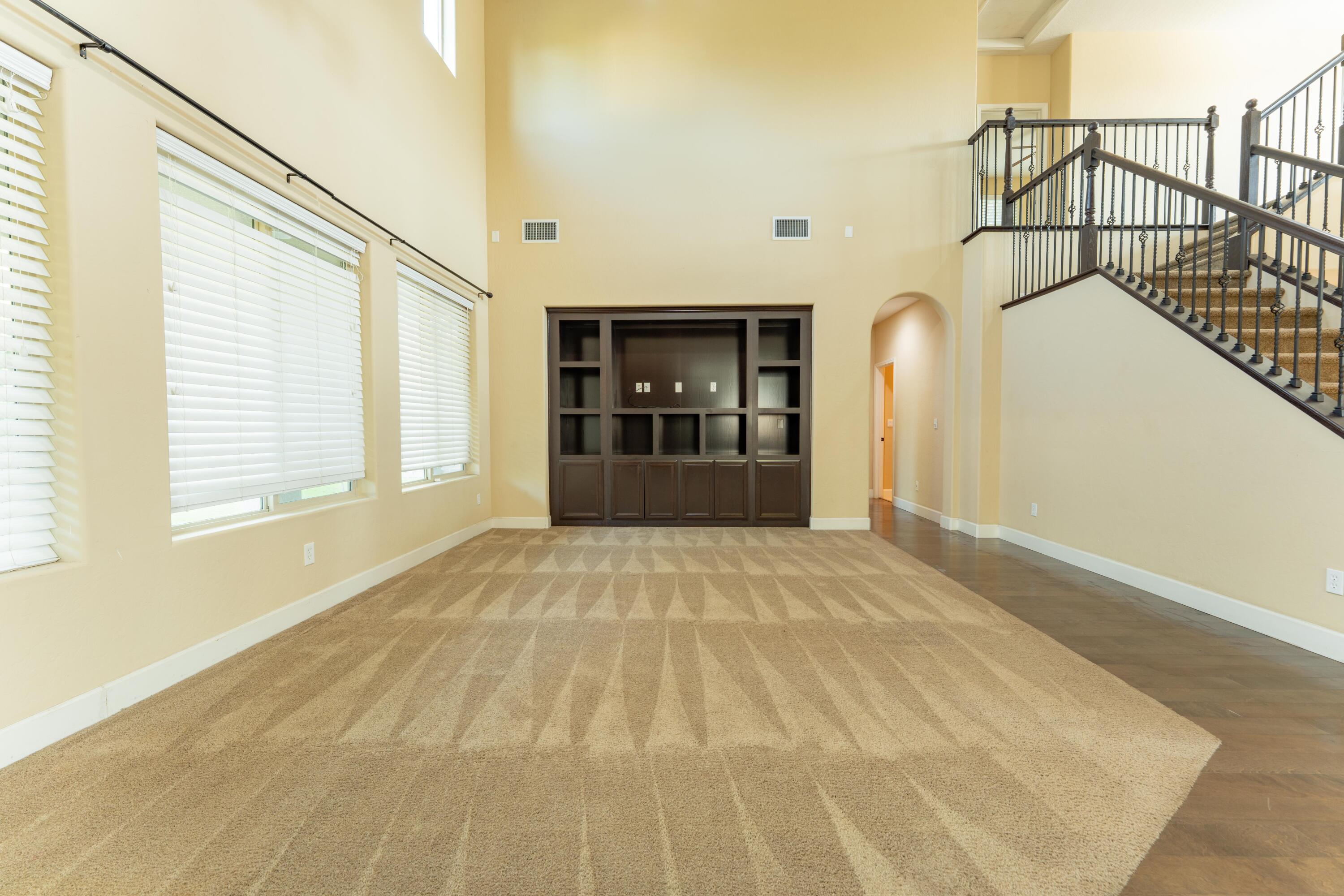 2994 Scoon Ct, Tulare, CA 93274