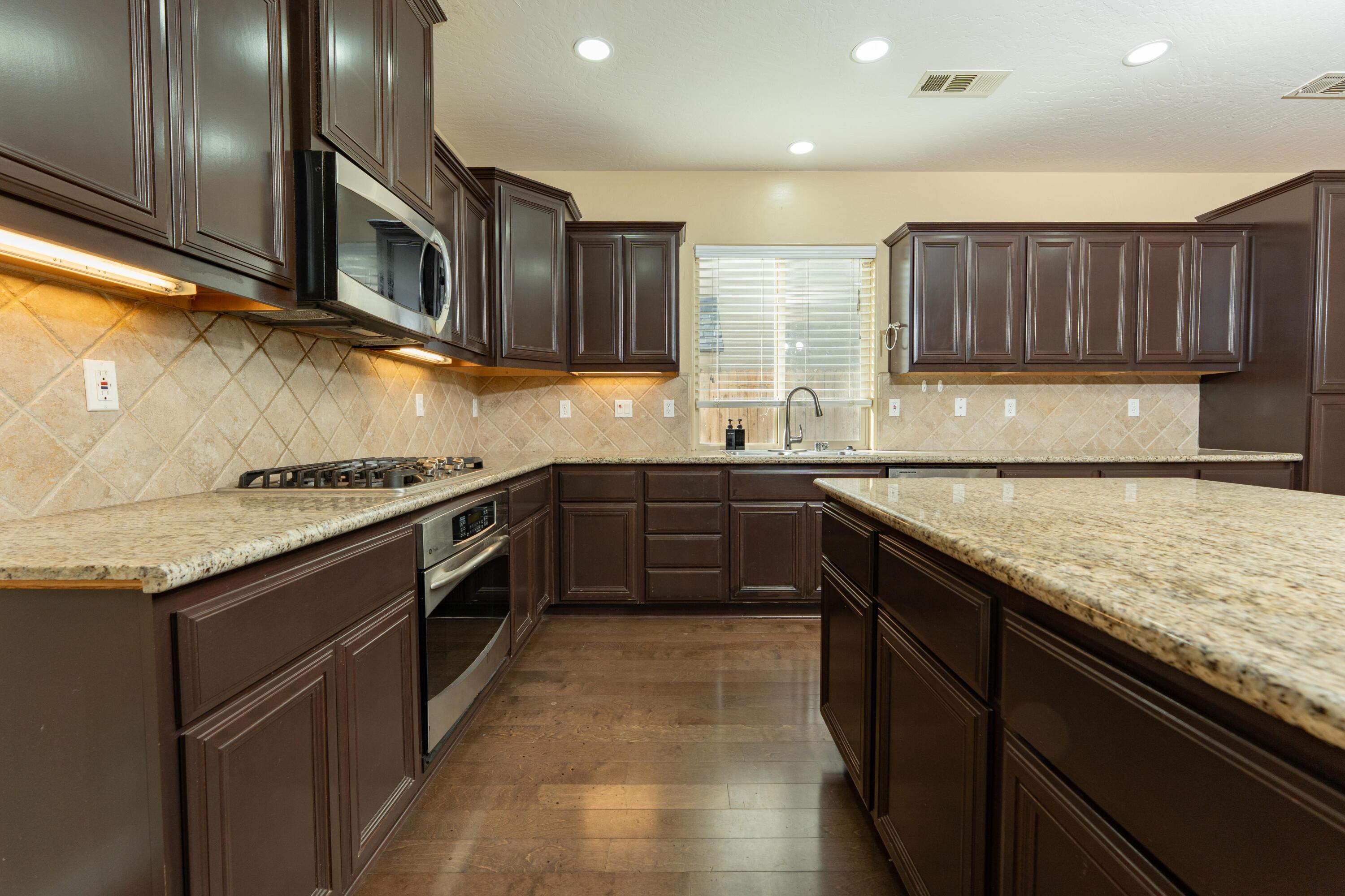 2994 Scoon Ct, Tulare, CA 93274