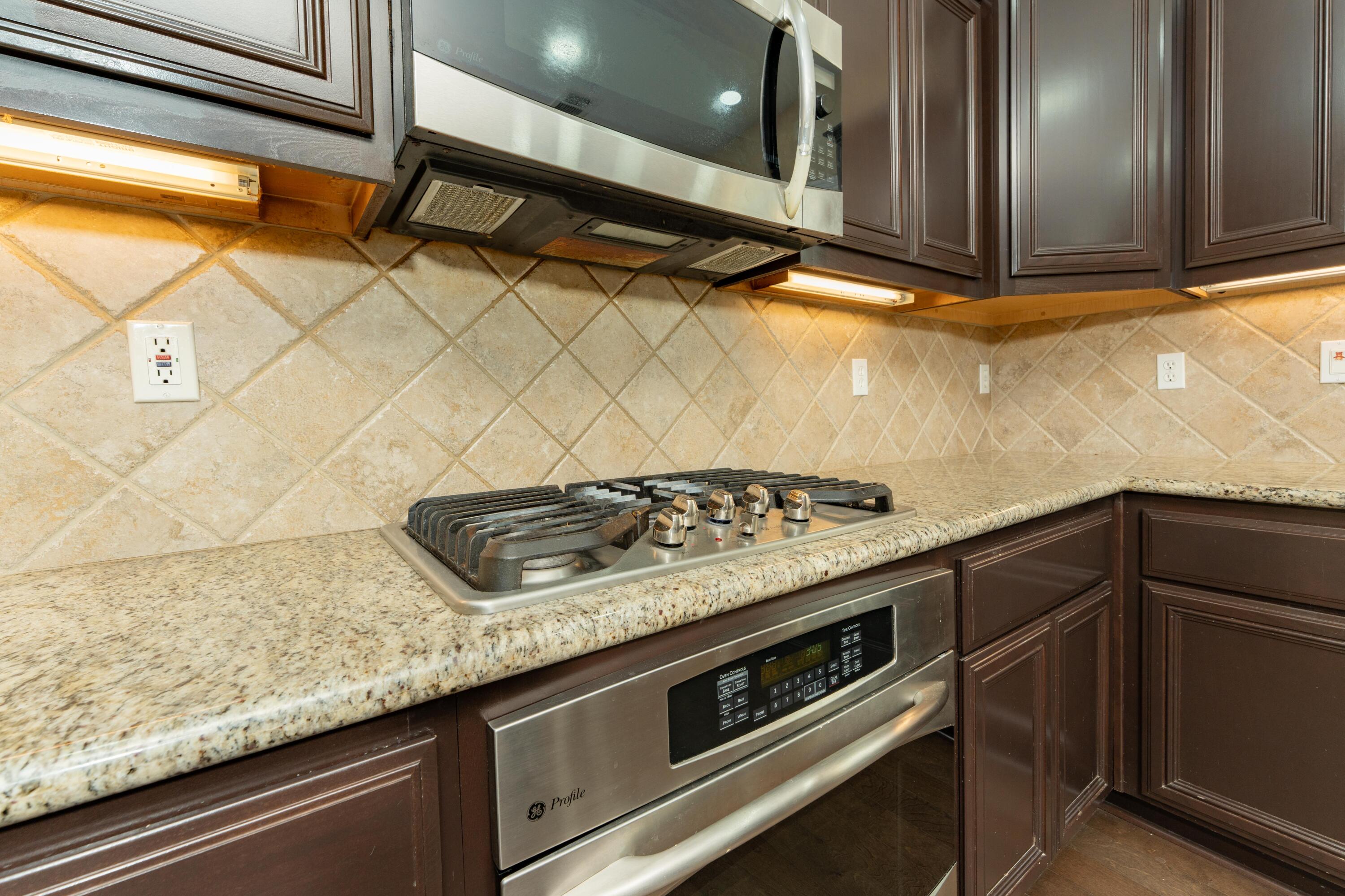 2994 Scoon Ct, Tulare, CA 93274