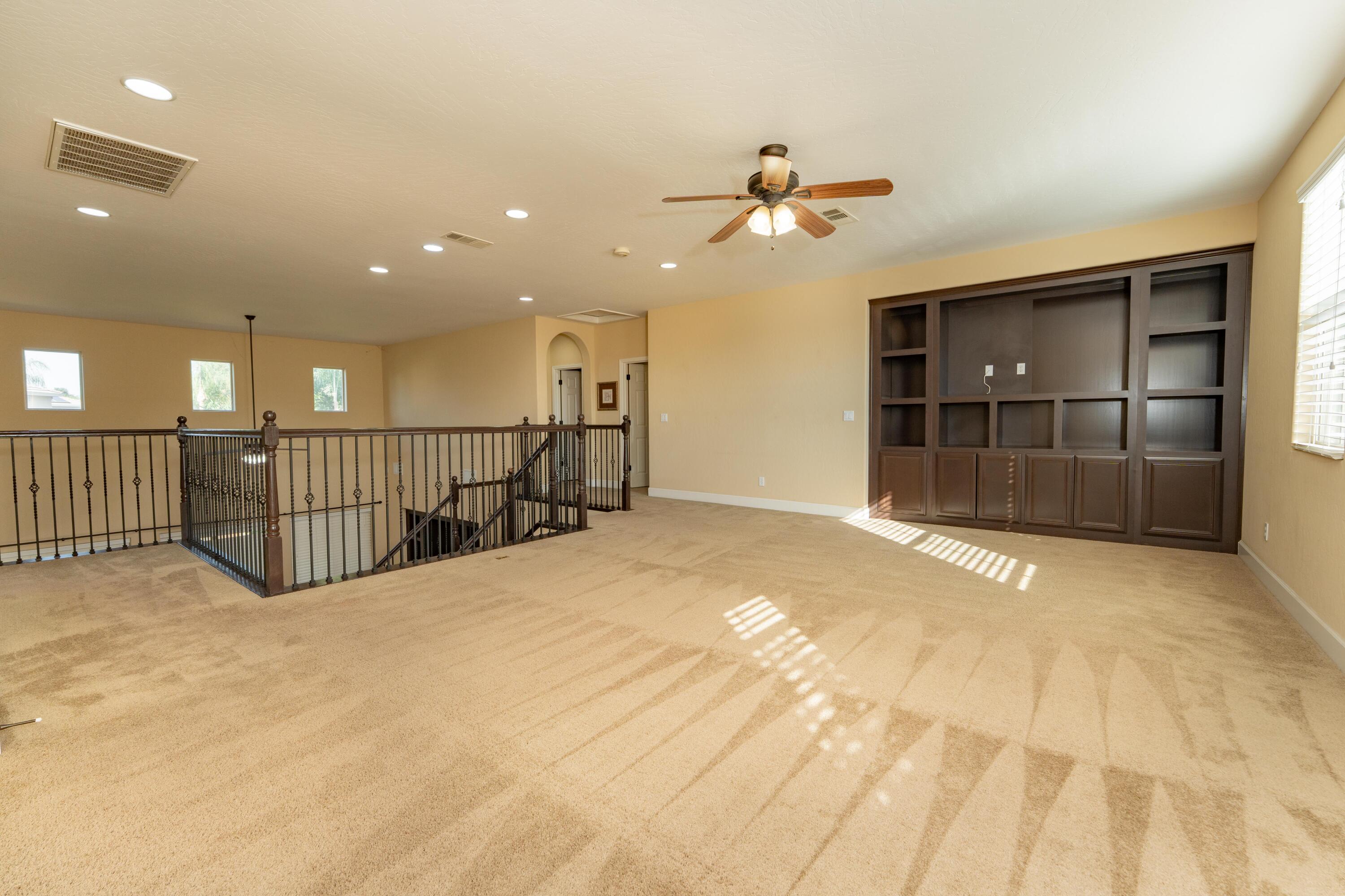 2994 Scoon Ct, Tulare, CA 93274