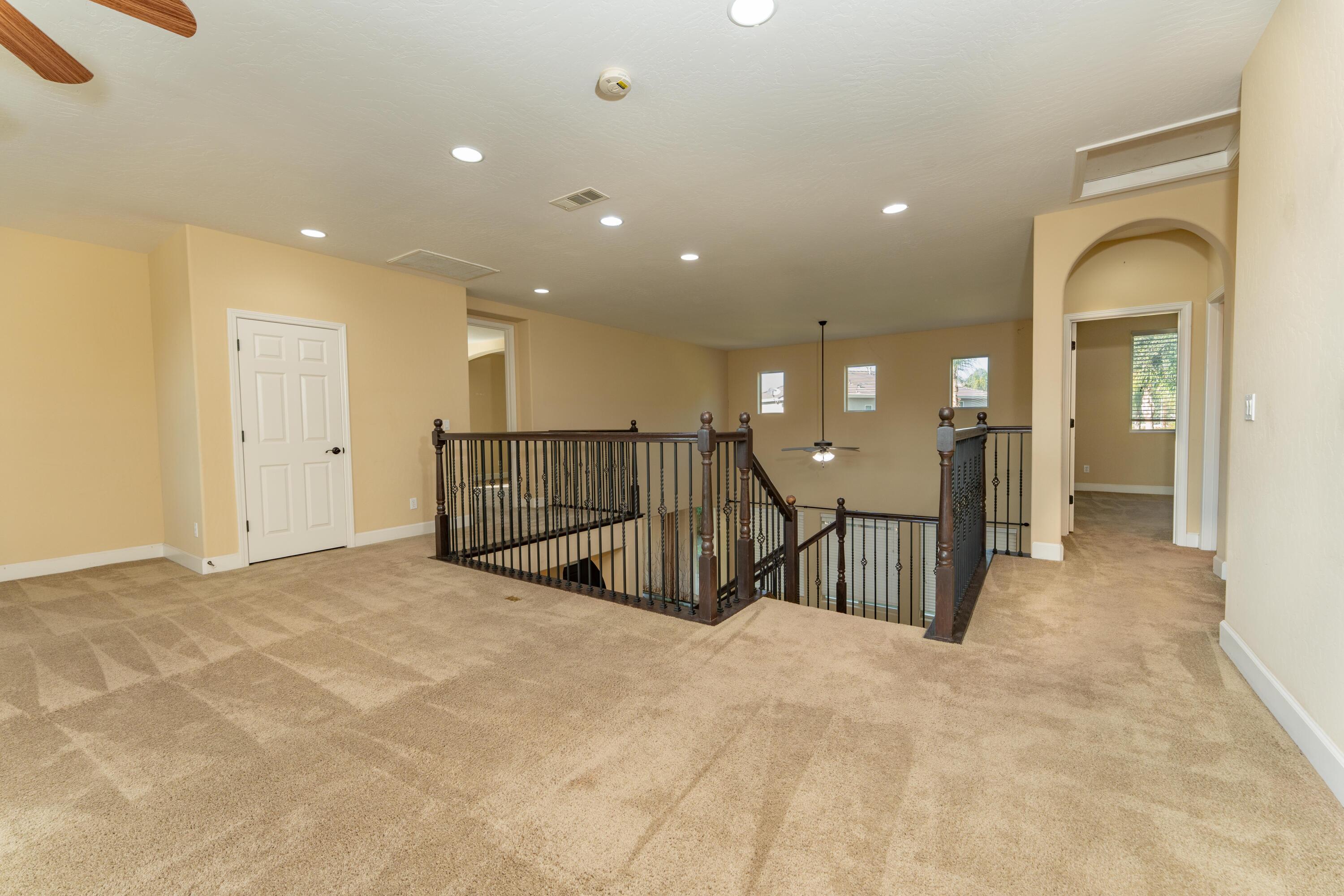 2994 Scoon Ct, Tulare, CA 93274