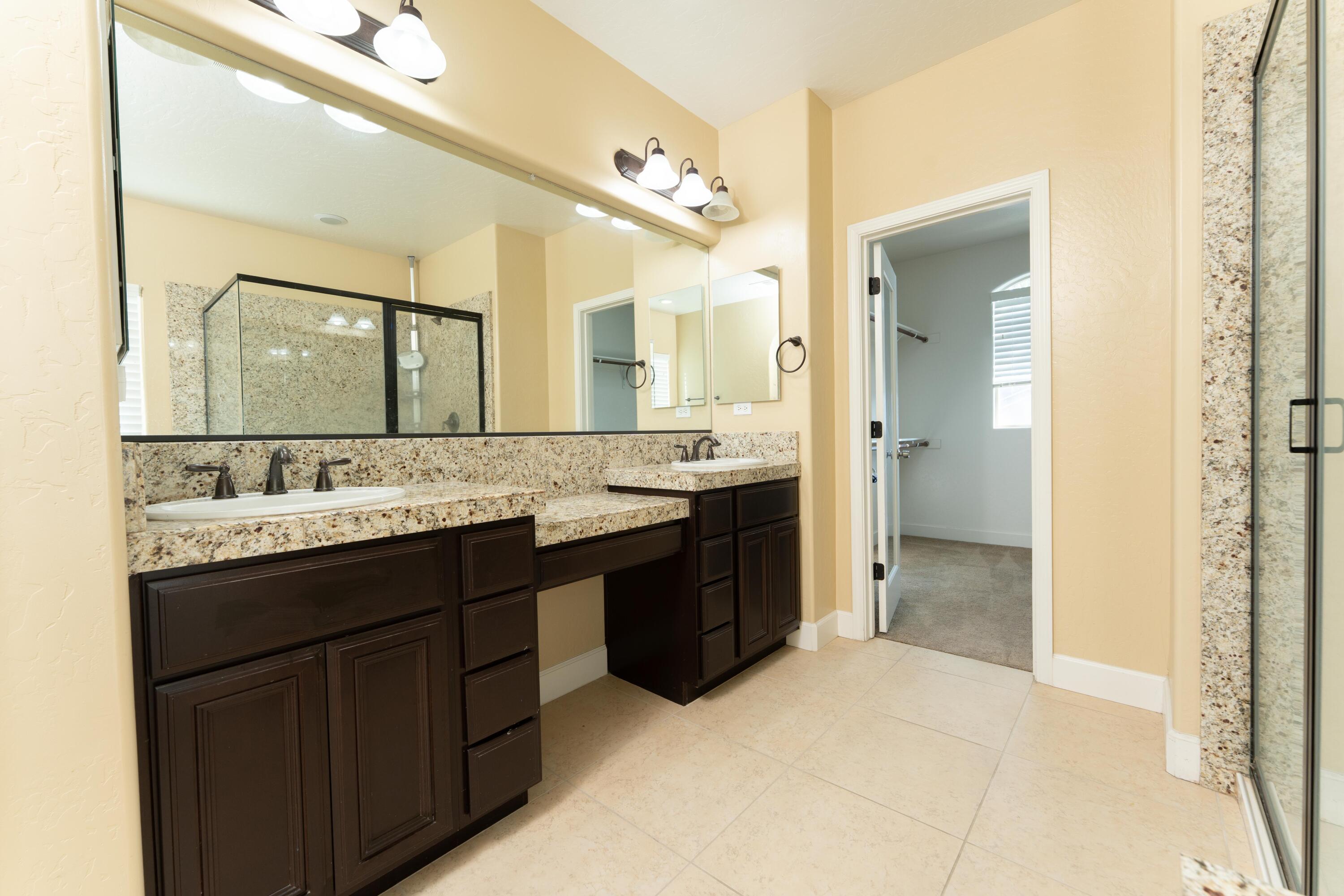 2994 Scoon Ct, Tulare, CA 93274