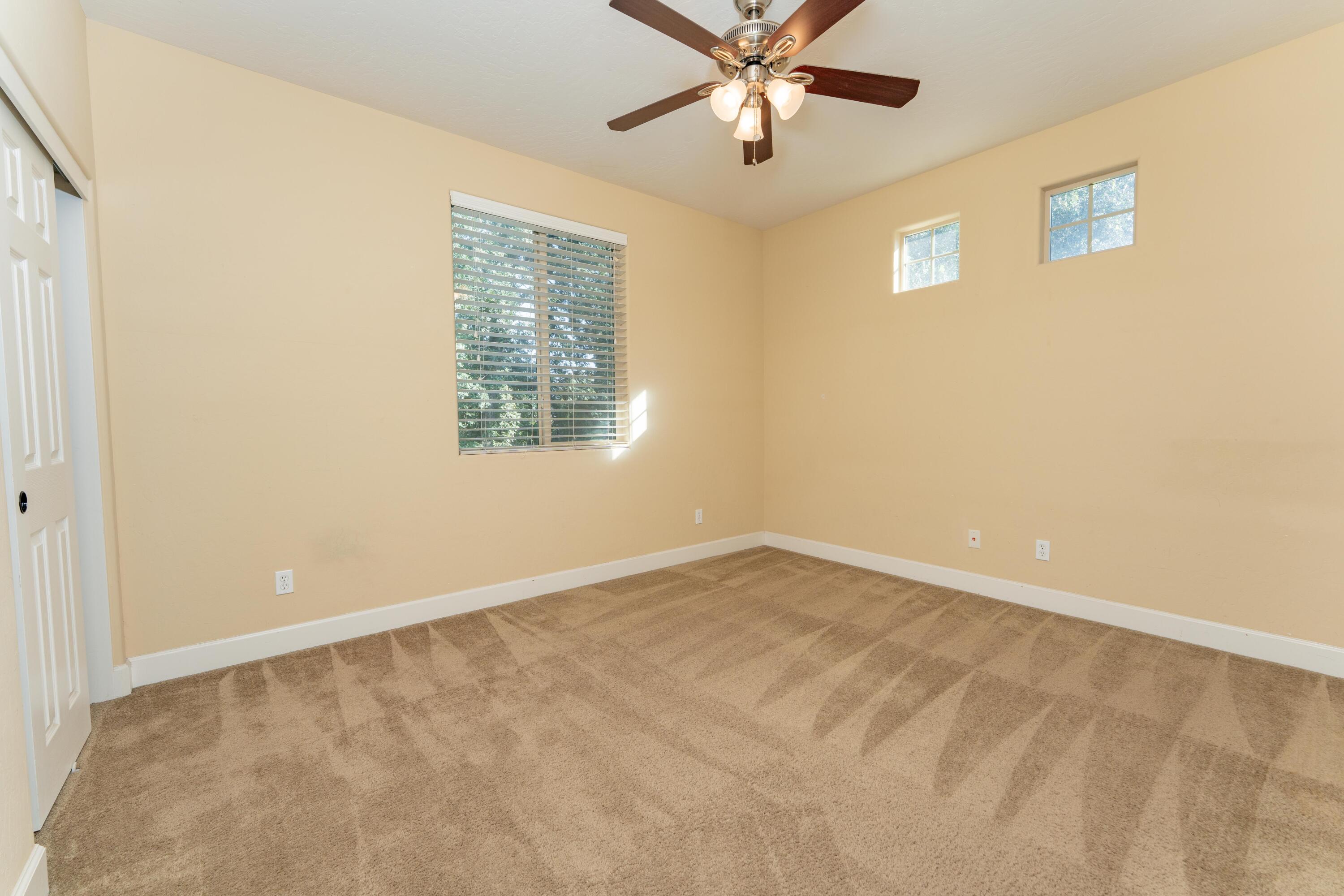 2994 Scoon Ct, Tulare, CA 93274