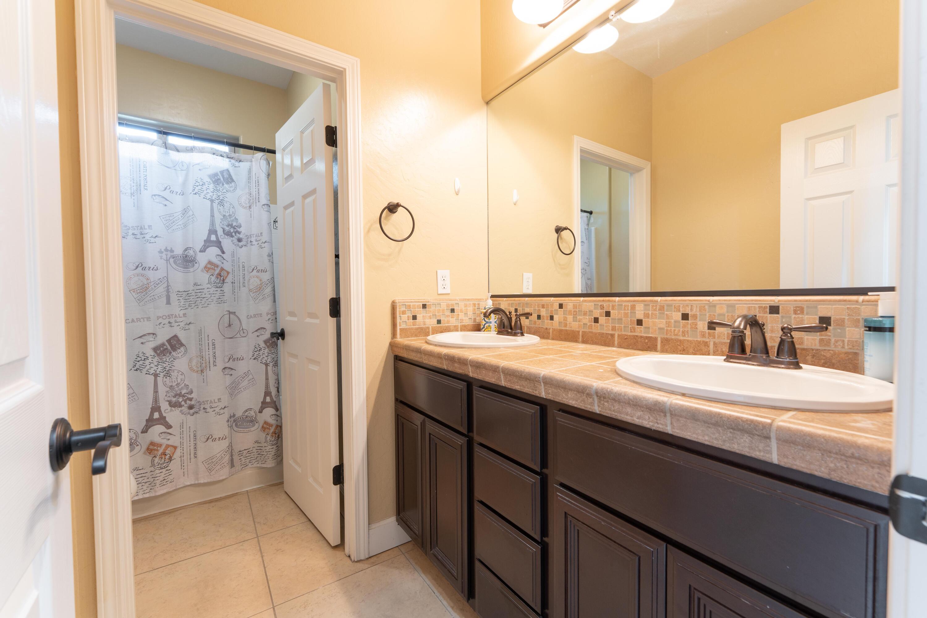 2994 Scoon Ct, Tulare, CA 93274