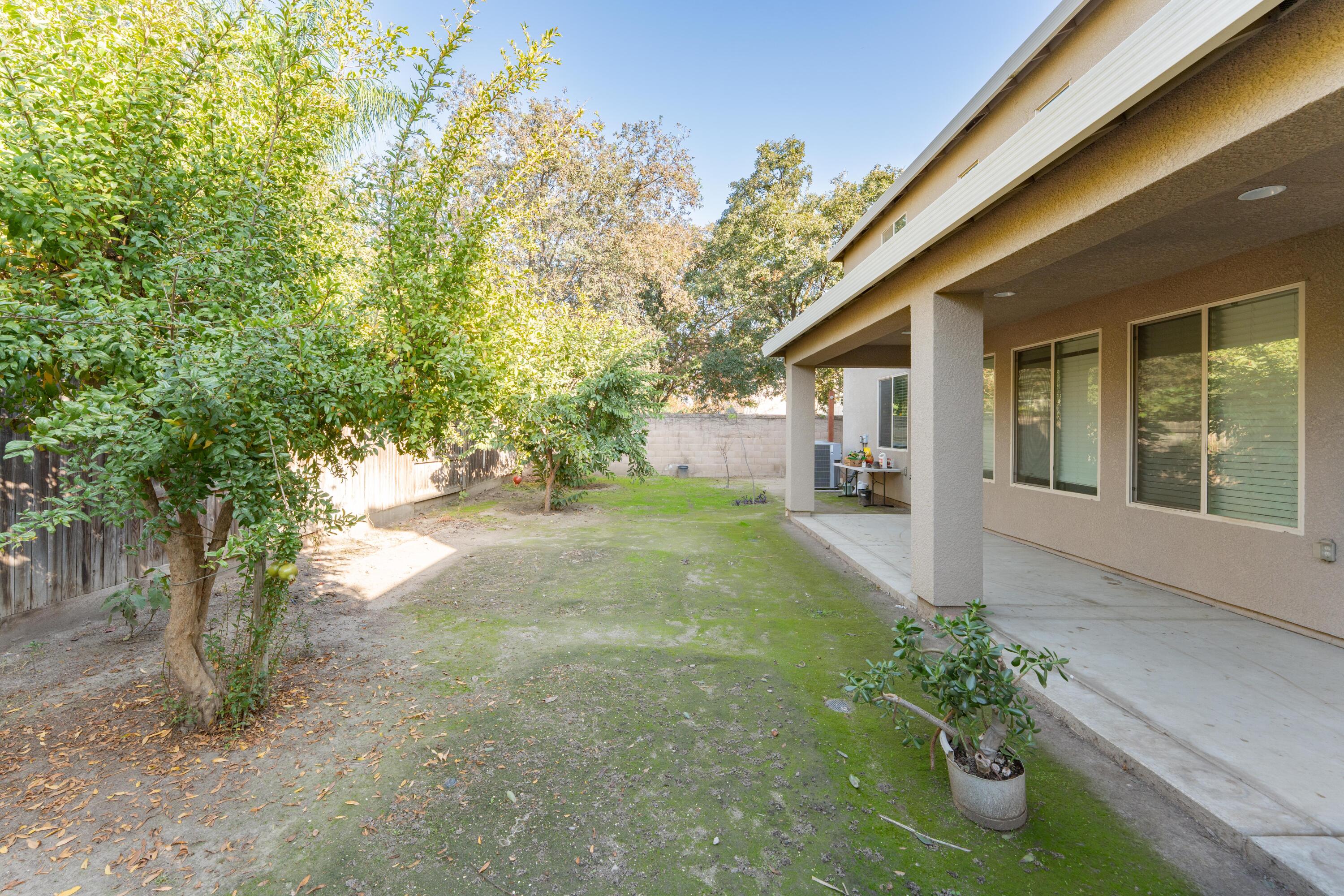 2994 Scoon Ct, Tulare, CA 93274