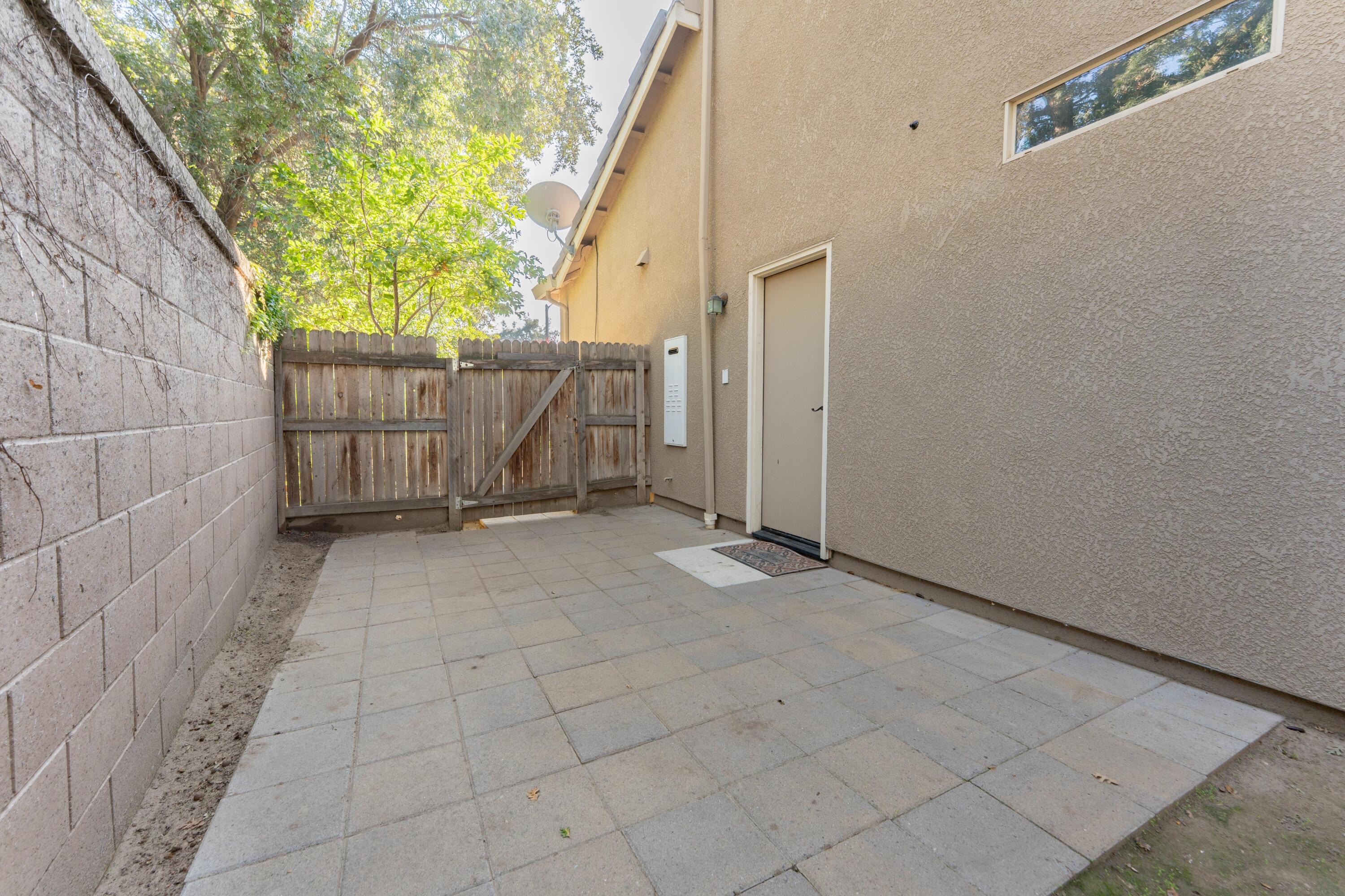 2994 Scoon Ct, Tulare, CA 93274