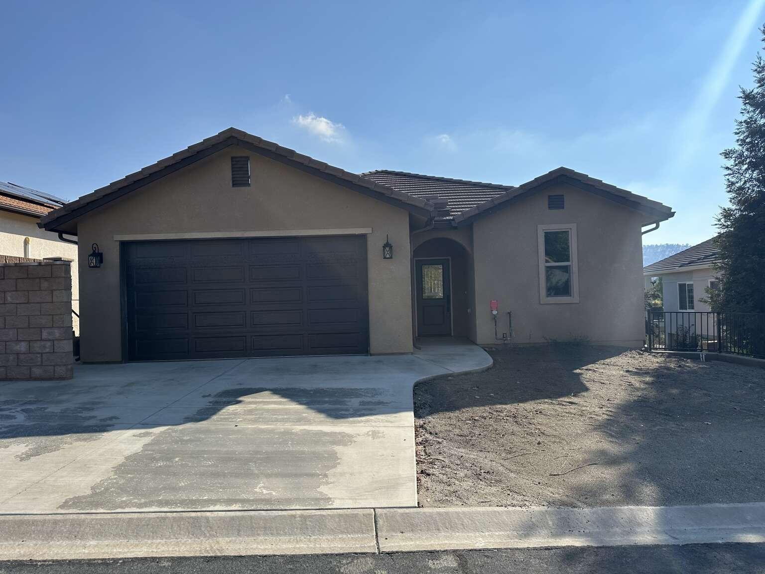 32735 Greene Dr, Springville, CA 93265