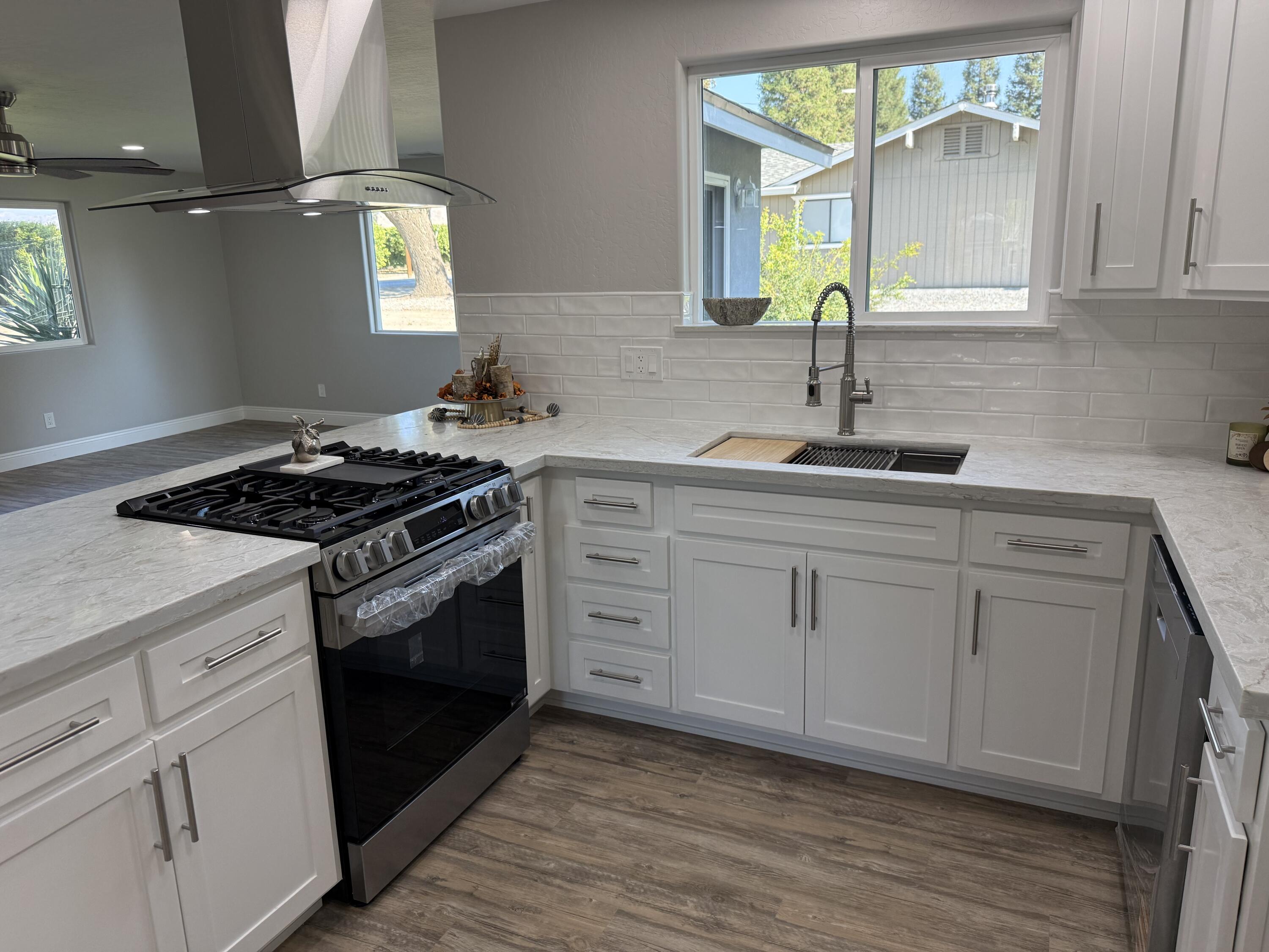 24323 Ave 324, Lemon Cove, CA 93244