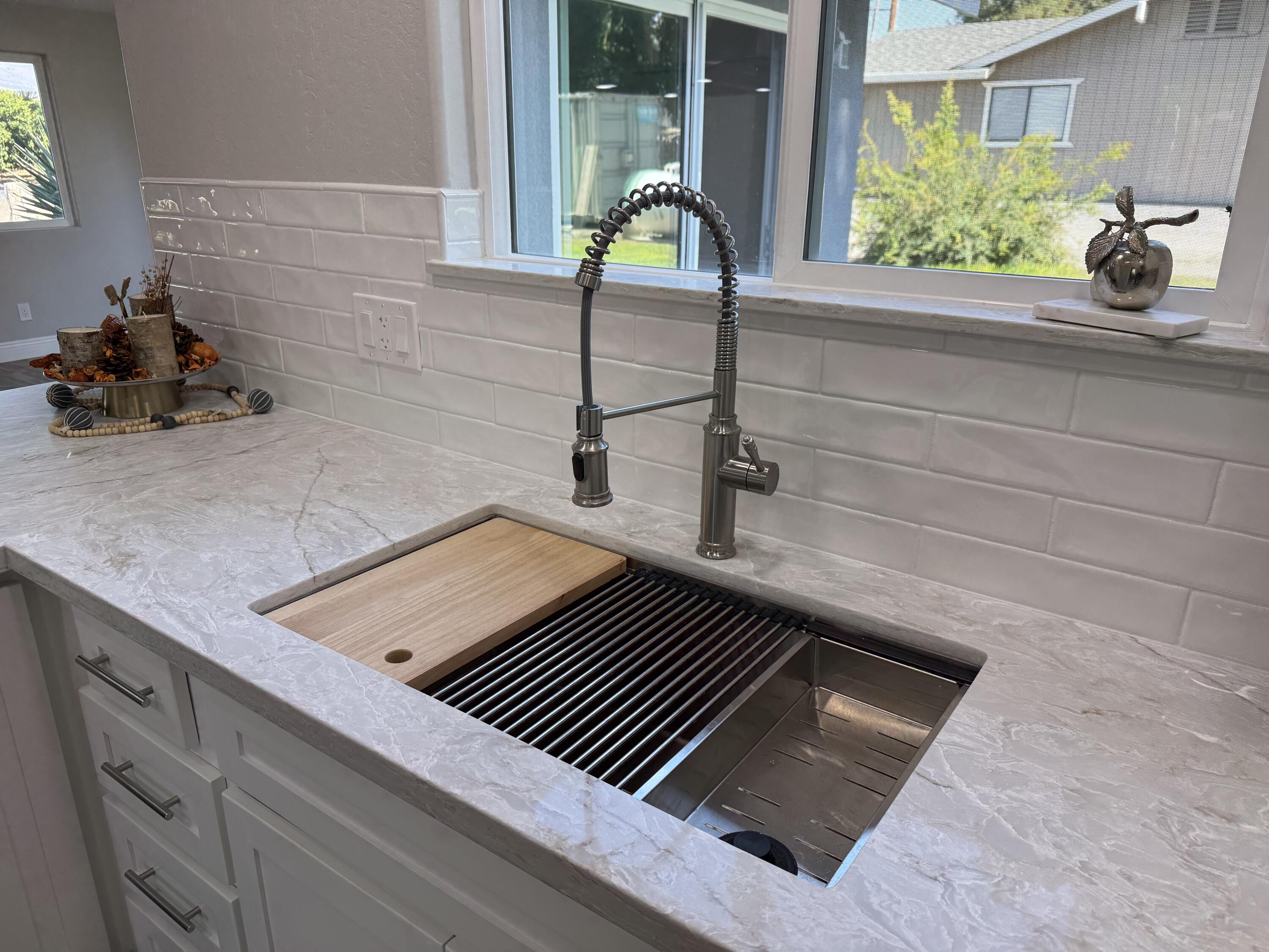 24323 Ave 324, Lemon Cove, CA 93244