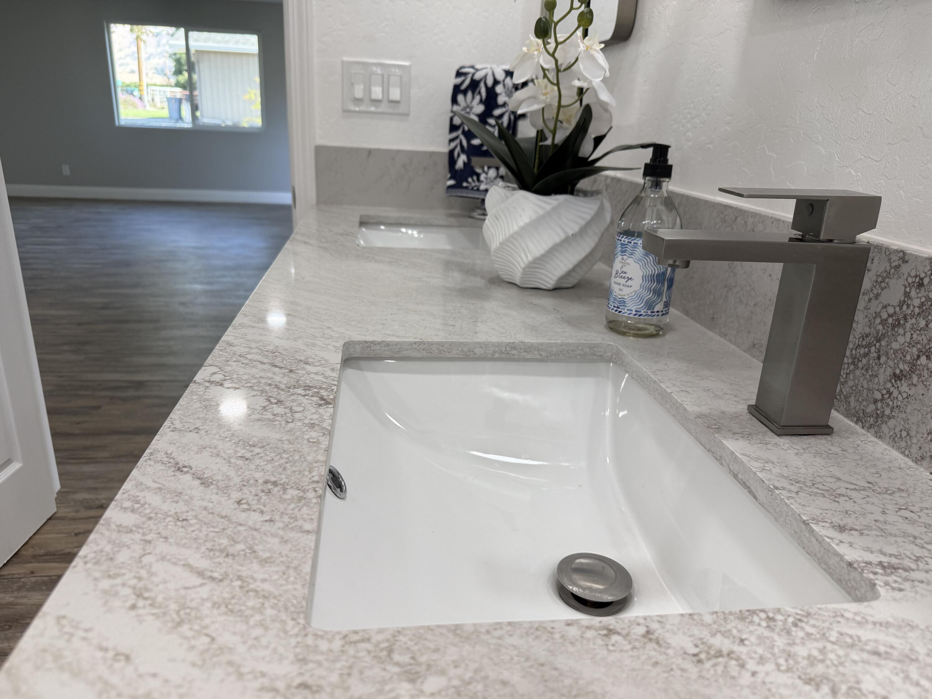 24323 Ave 324, Lemon Cove, CA 93244