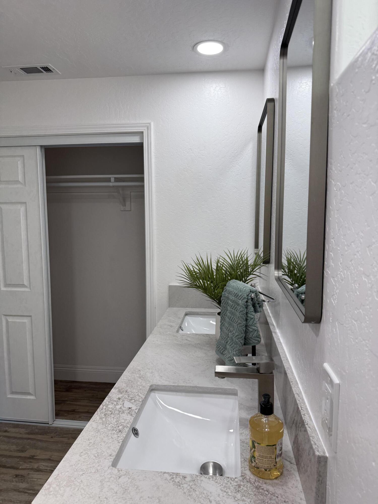 24323 Ave 324, Lemon Cove, CA 93244