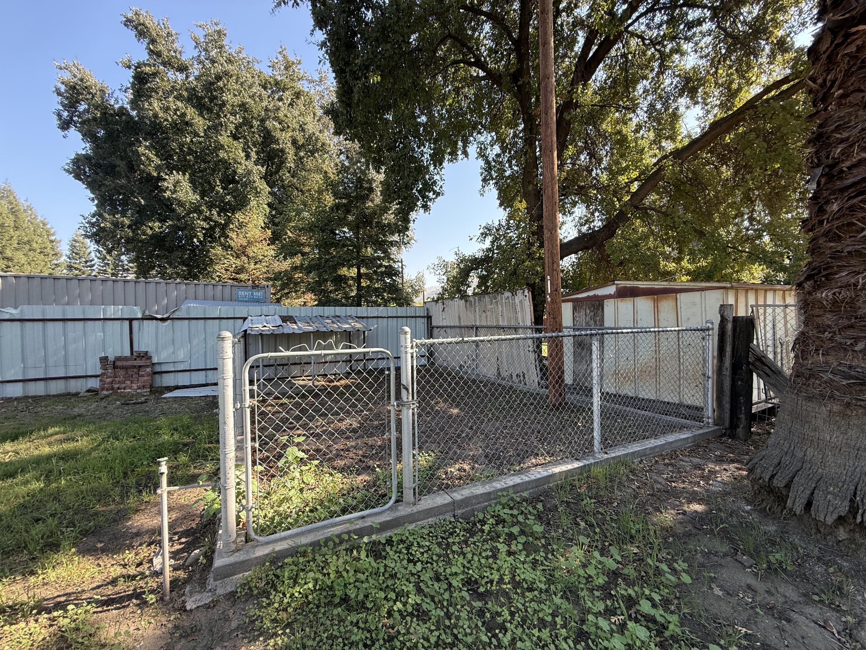 24323 Ave 324, Lemon Cove, CA 93244