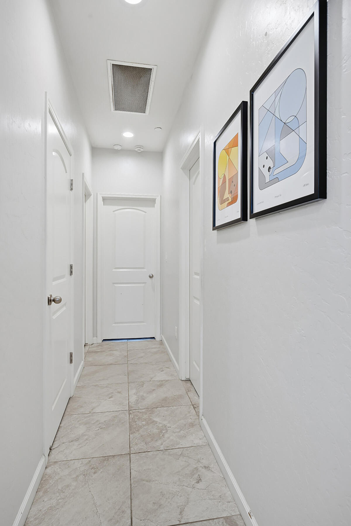 3039 Britannia St, Tulare, CA 93274