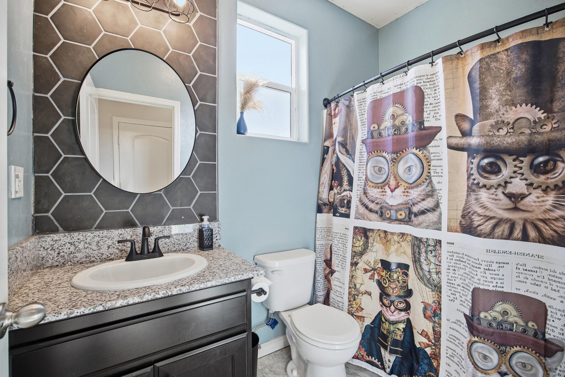 3039 Britannia St, Tulare, CA 93274