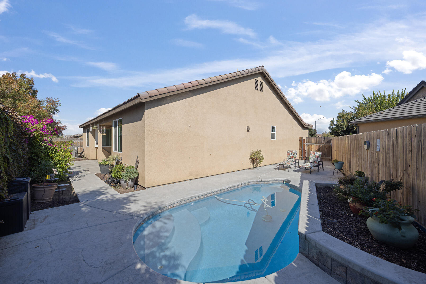 3039 Britannia St, Tulare, CA 93274