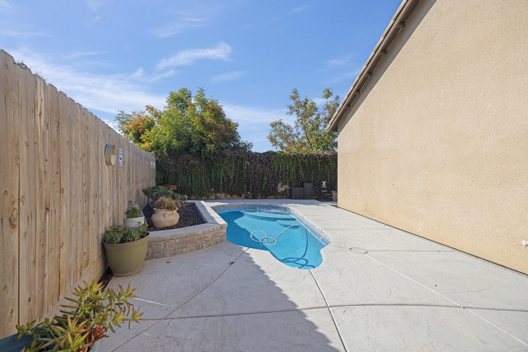 3039 Britannia St, Tulare, CA 93274