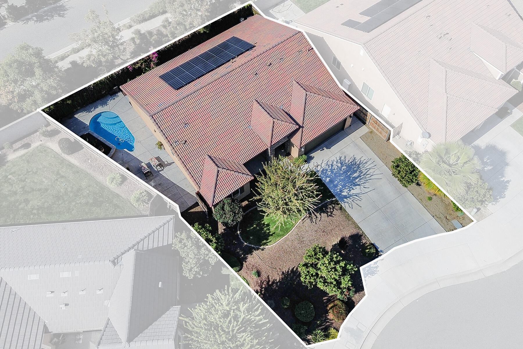 3039 Britannia St, Tulare, CA 93274