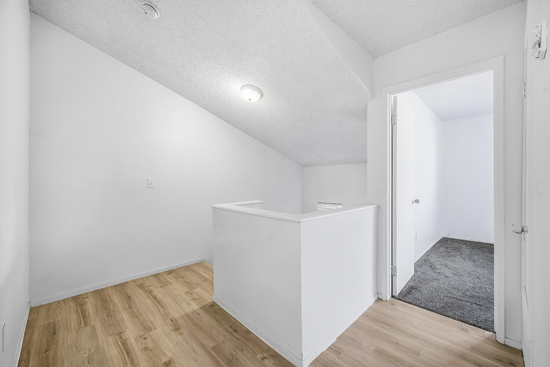 219 E Elowin Ct, Visalia, CA 93291