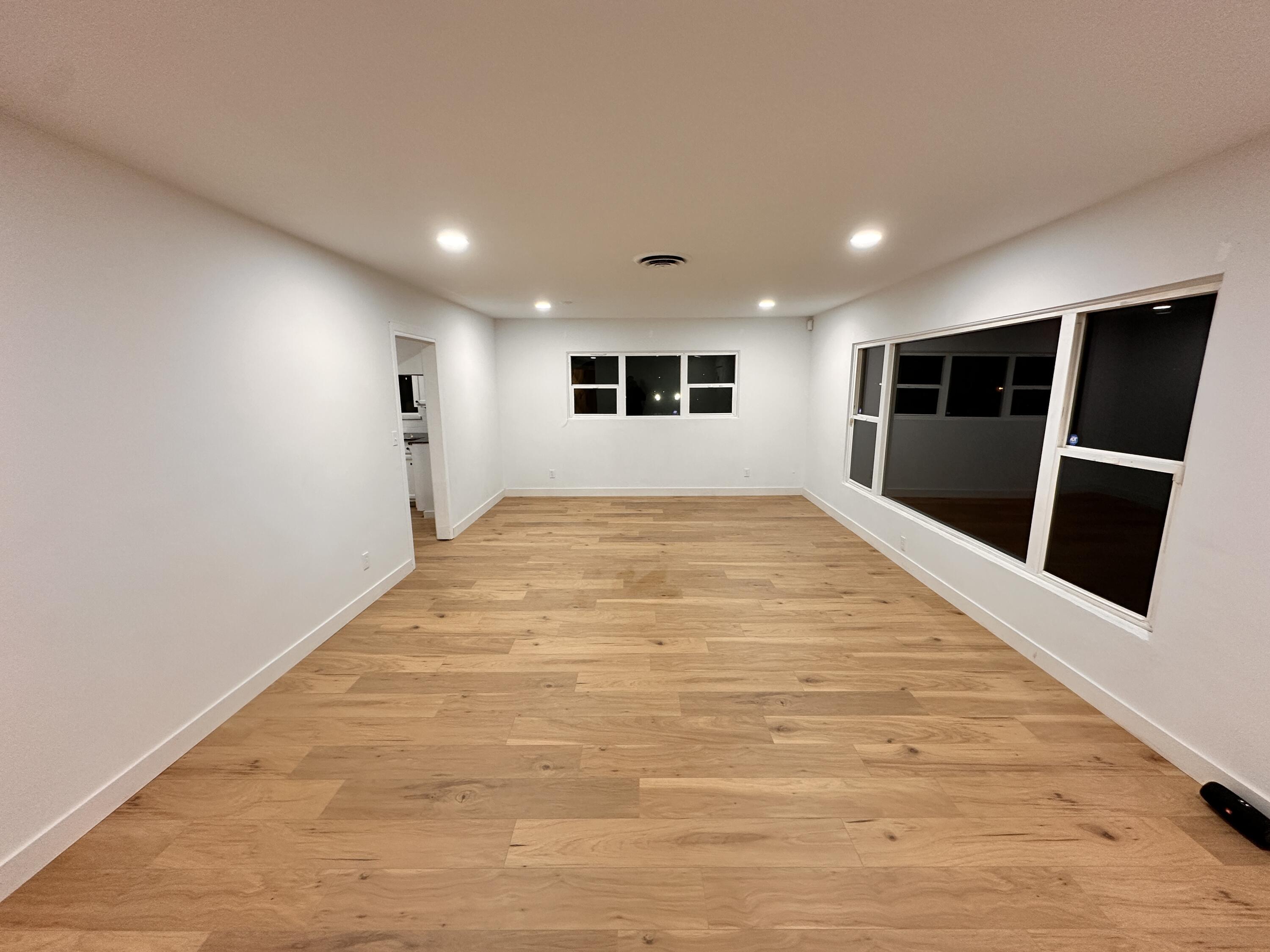 901 Paloma St, Bakersfield, CA 93304