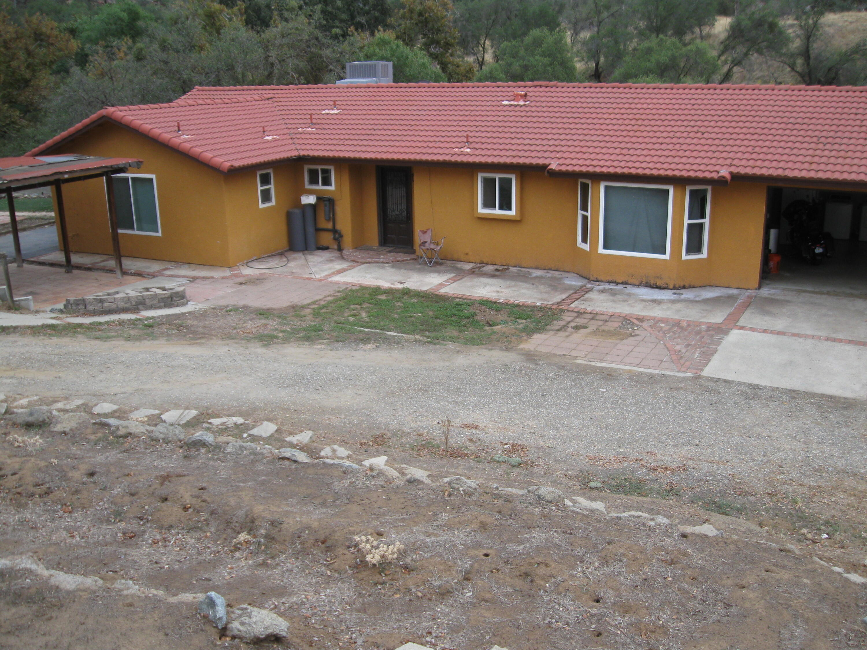 35548 Hummingbird Ln, Yokuts Valley, CA 93675