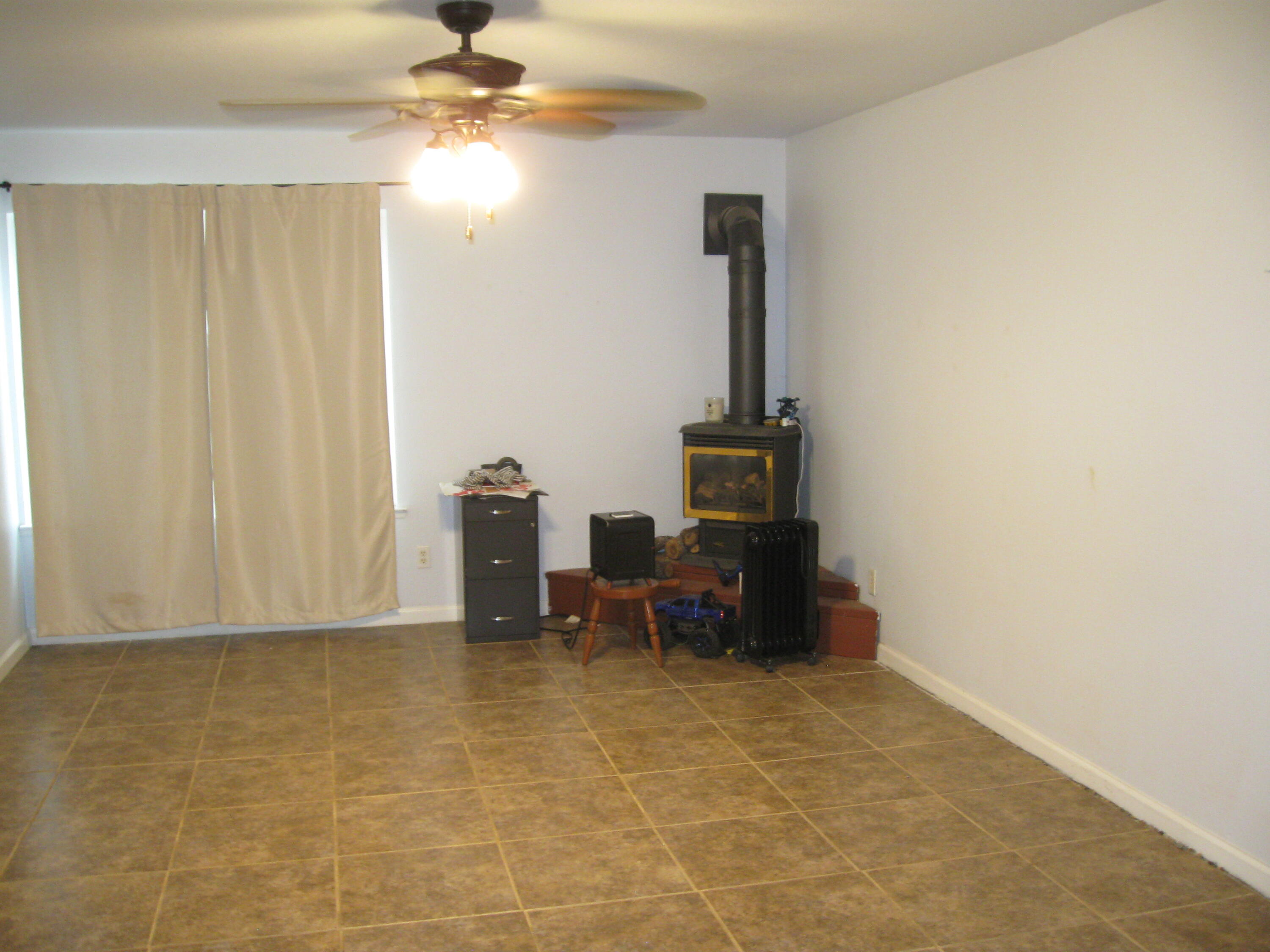 35548 Hummingbird Ln, Yokuts Valley, CA 93675