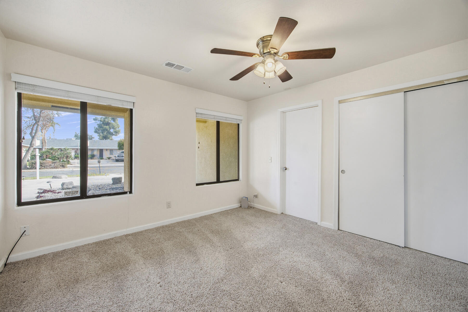 1209 N N Gem St, Tulare, CA 93274