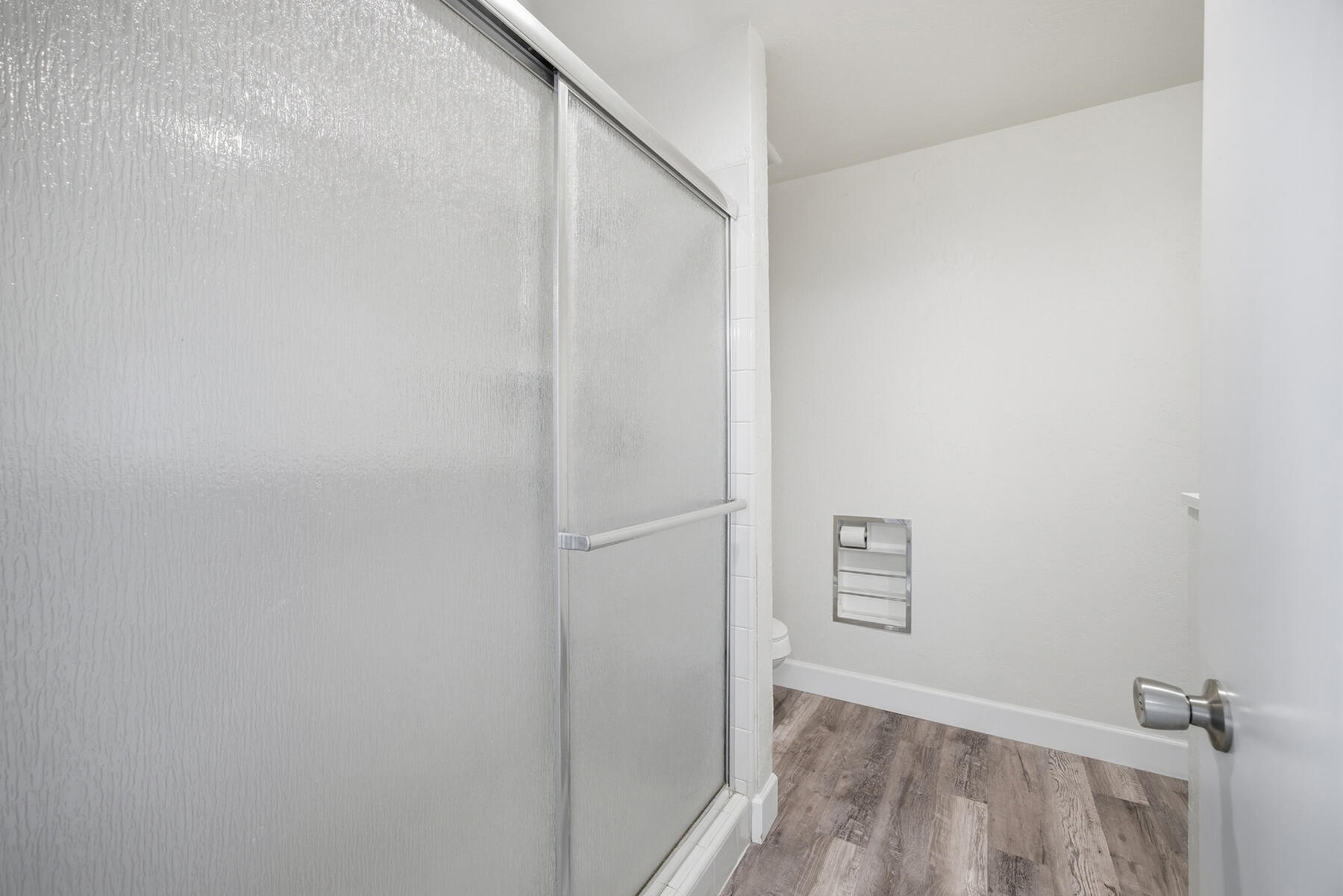 1209 N N Gem St, Tulare, CA 93274