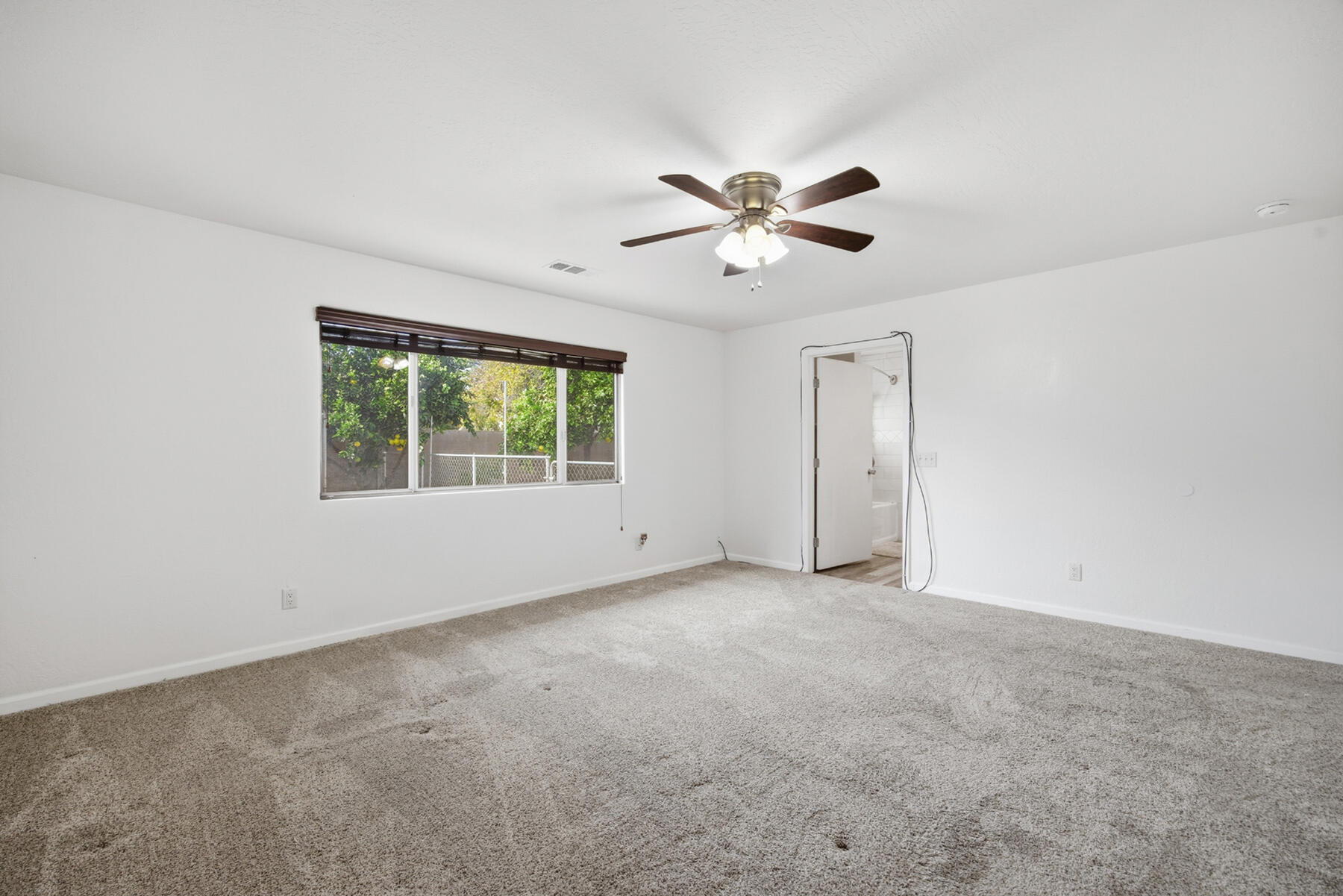 1209 N N Gem St, Tulare, CA 93274