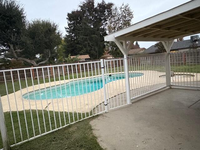 1732 S Burke St, Visalia, CA 93292