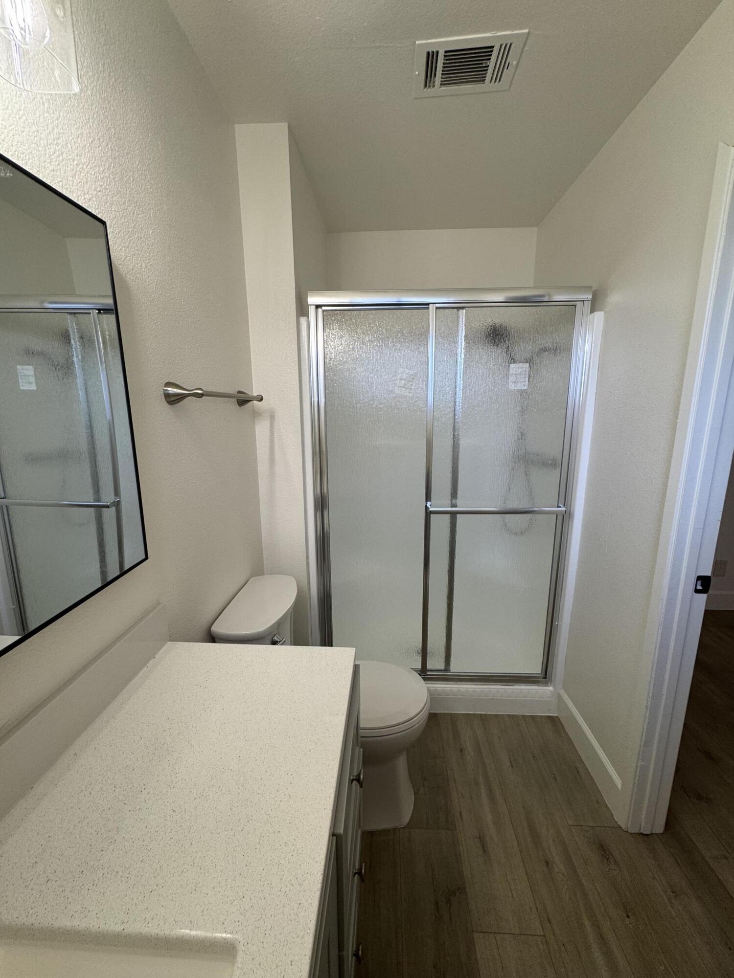 1732 S Burke St, Visalia, CA 93292