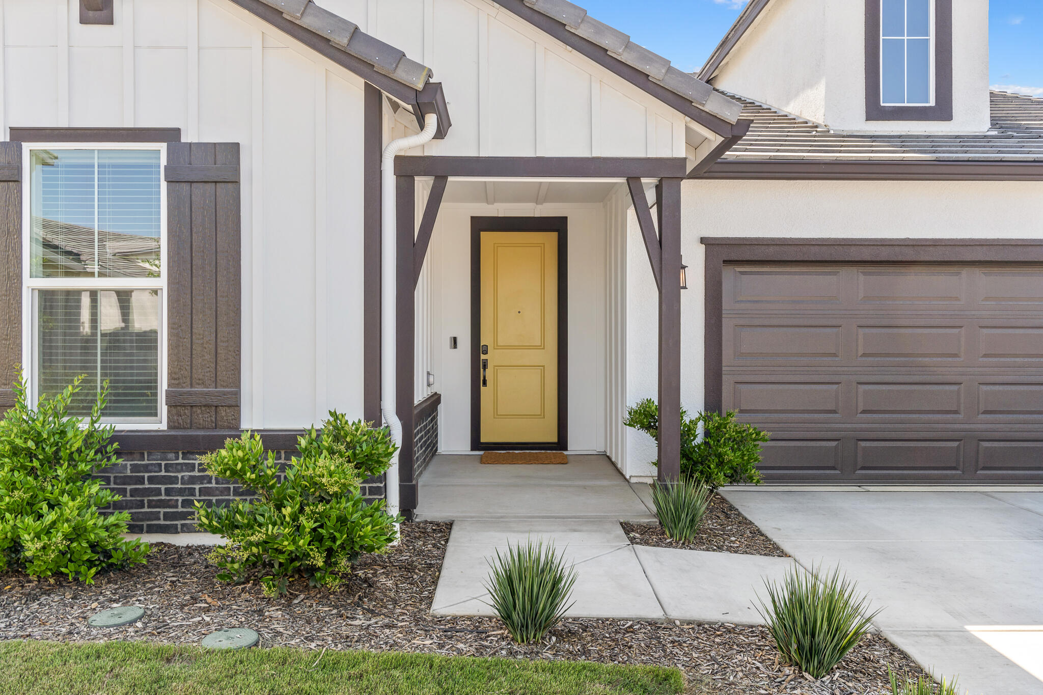 179 Ocean Ct, Tulare, CA 93274