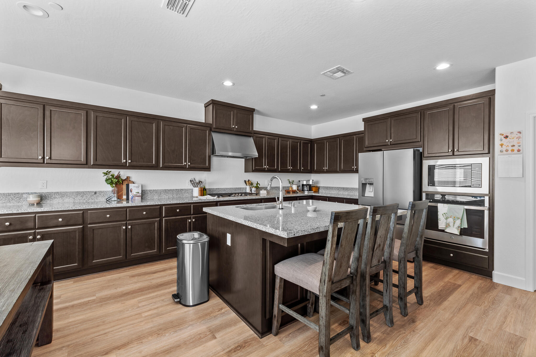 179 Ocean Ct, Tulare, CA 93274