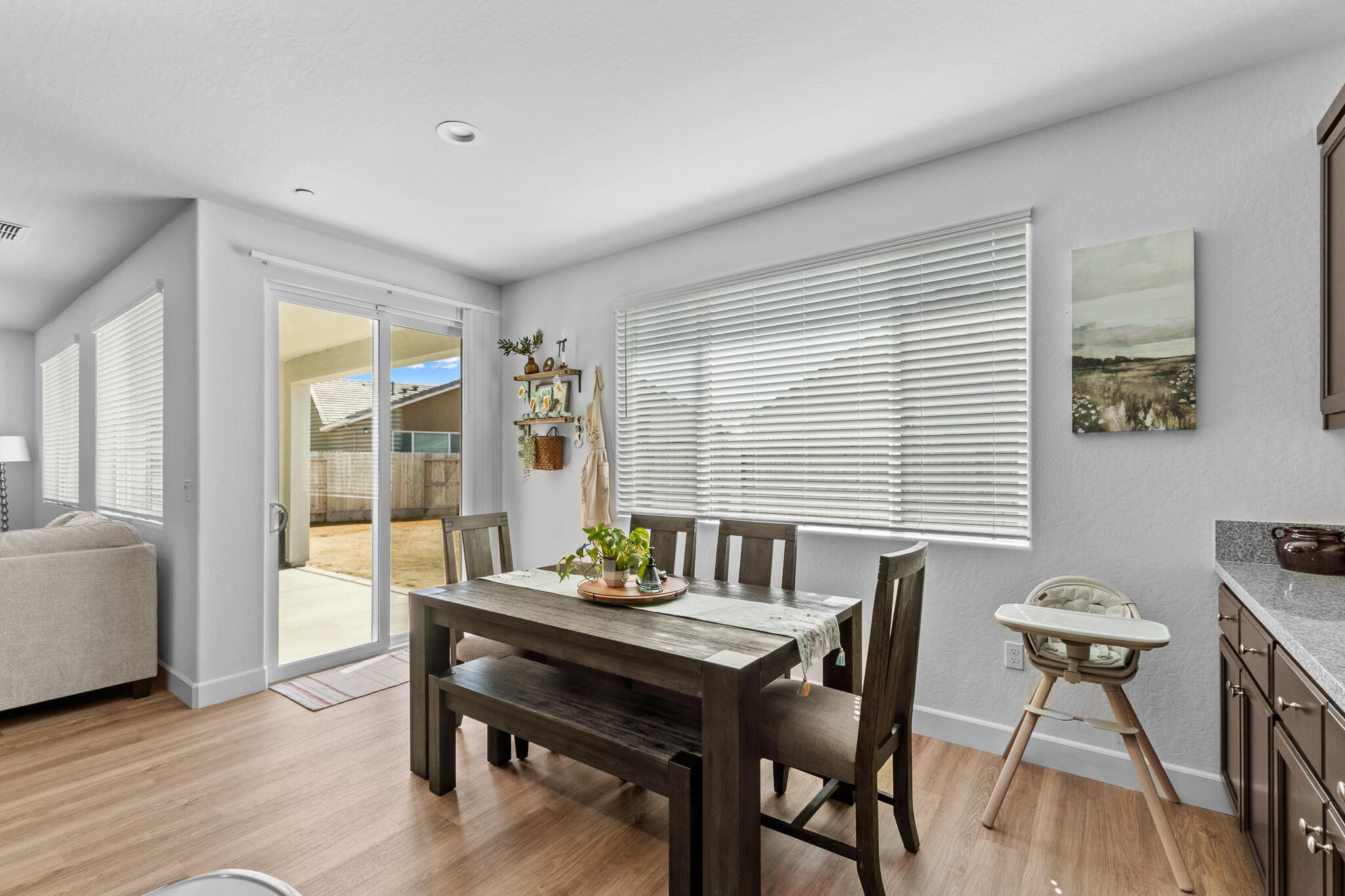 179 Ocean Ct, Tulare, CA 93274