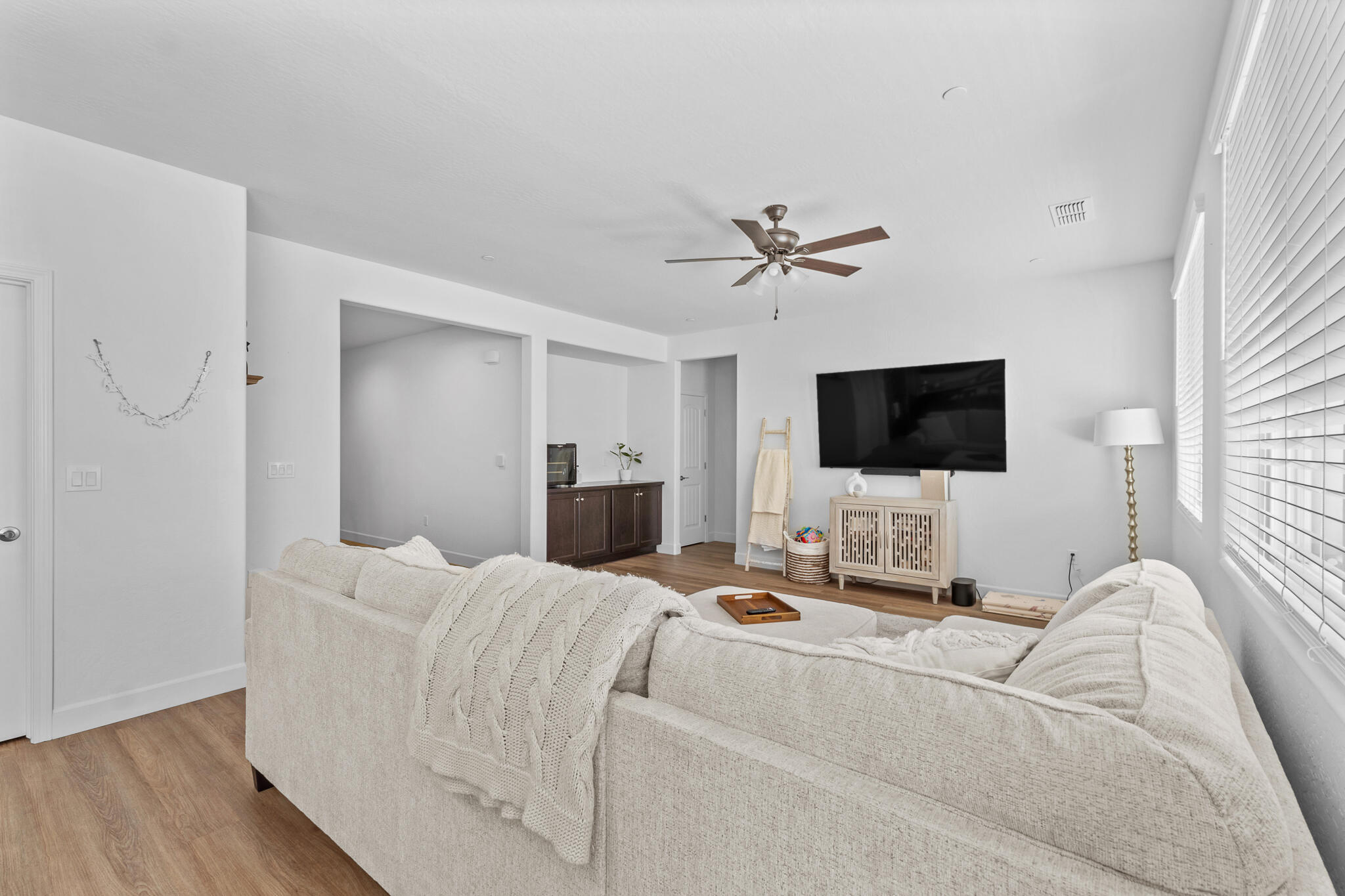 179 Ocean Ct, Tulare, CA 93274