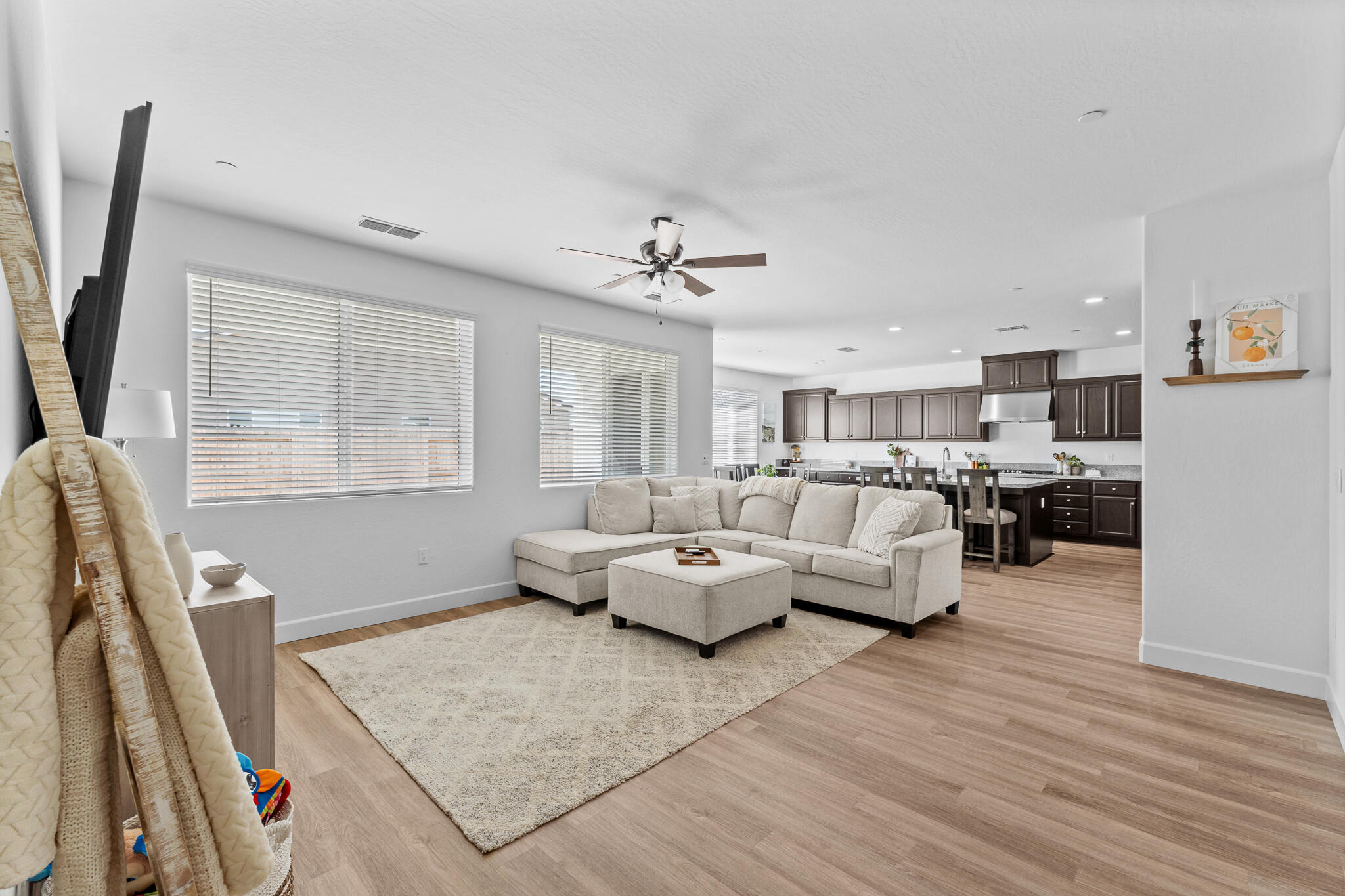 179 Ocean Ct, Tulare, CA 93274