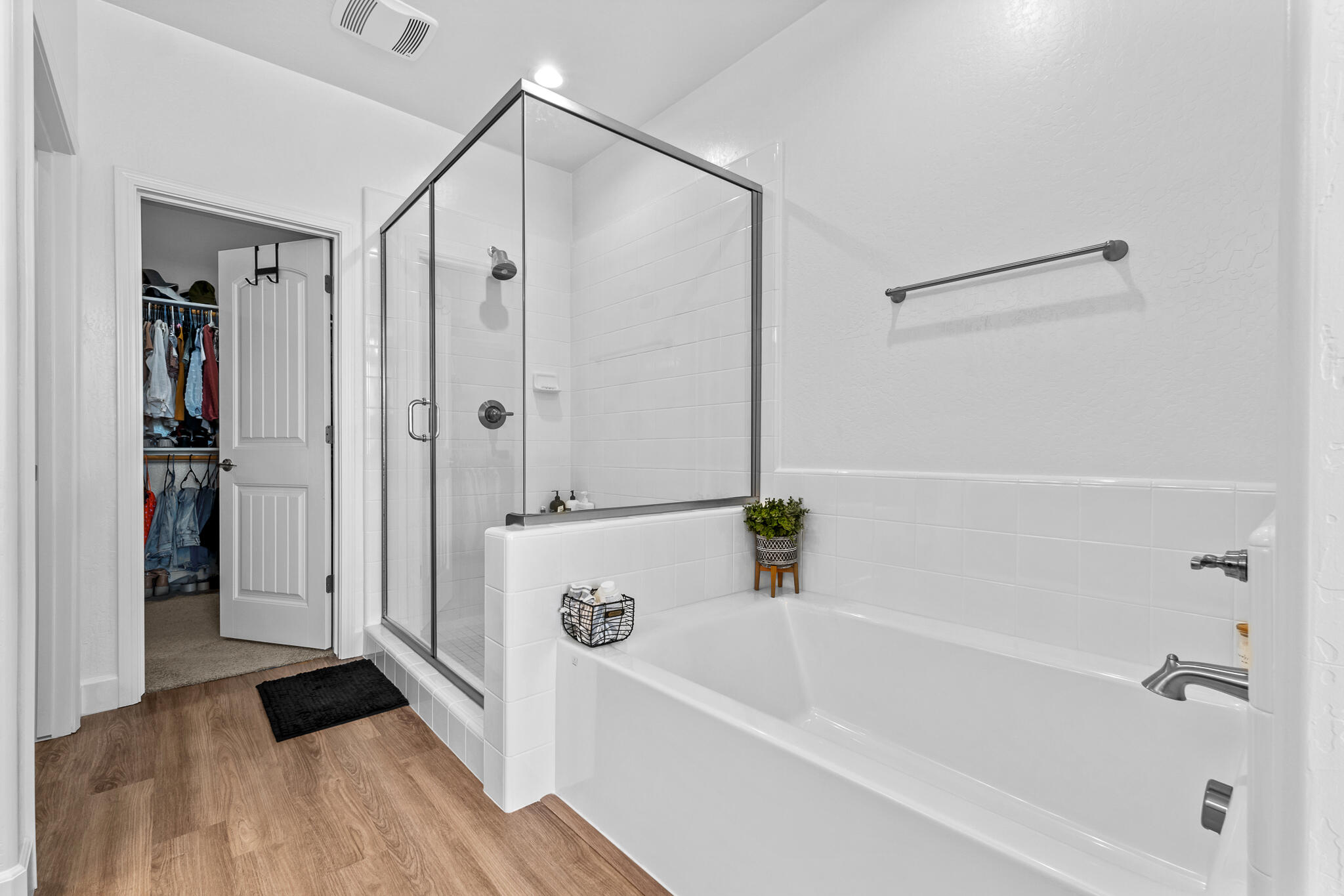 179 Ocean Ct, Tulare, CA 93274