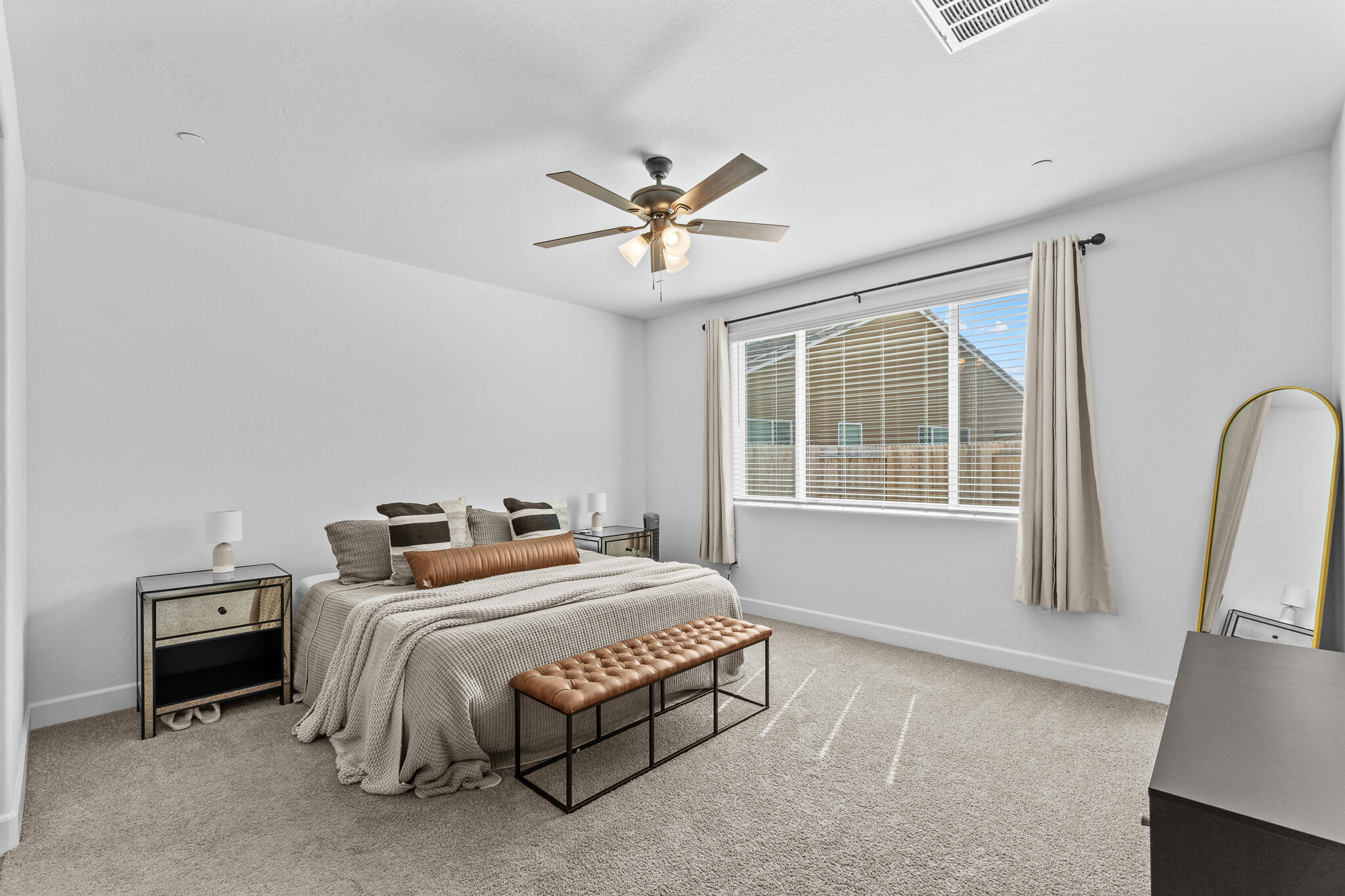 179 Ocean Ct, Tulare, CA 93274