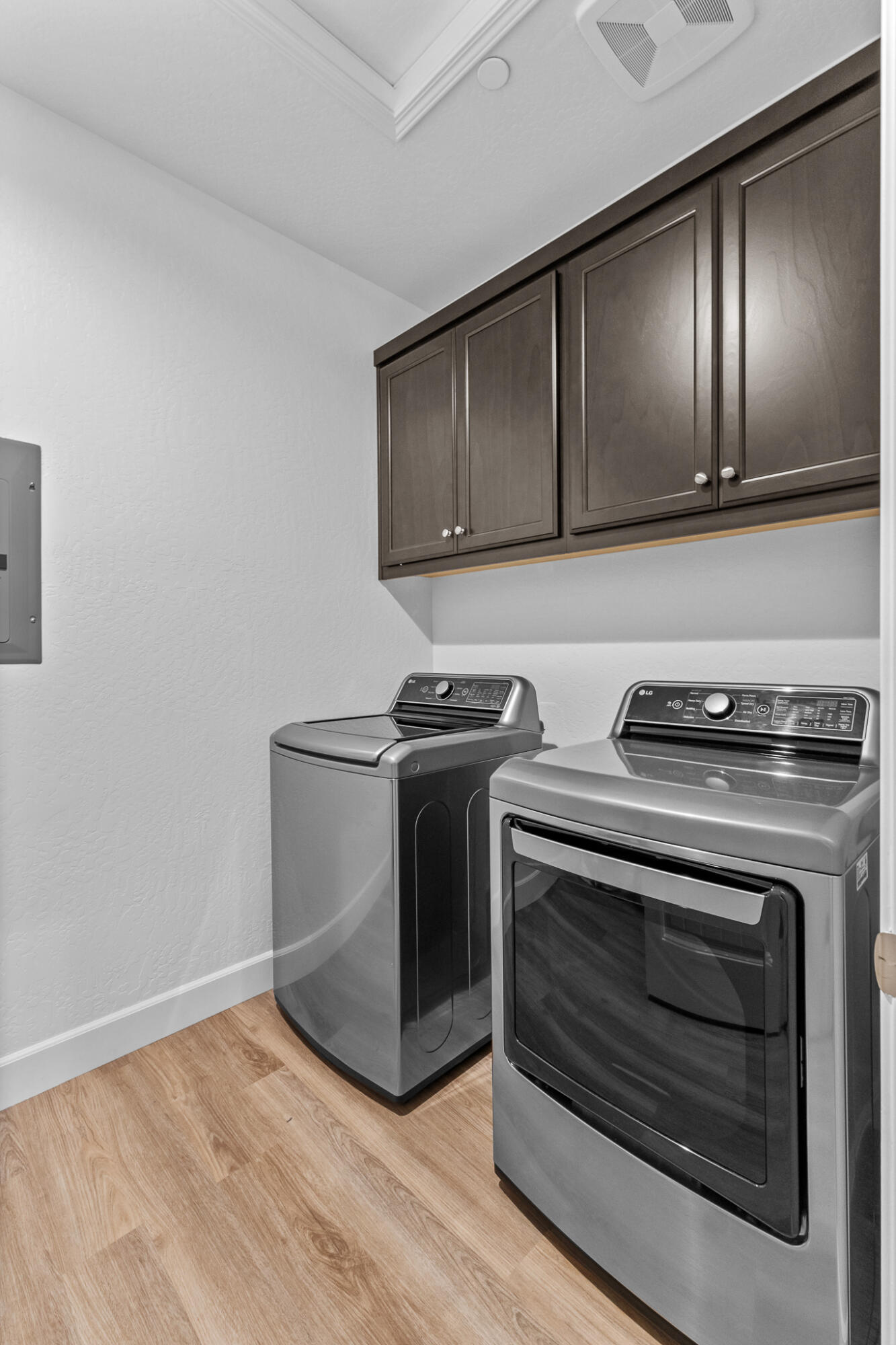 179 Ocean Ct, Tulare, CA 93274